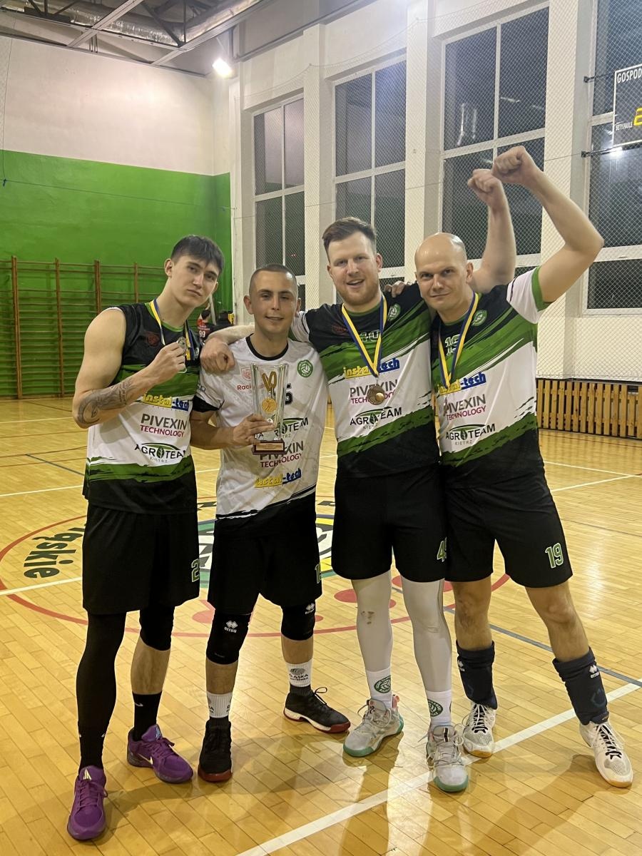 Zdjęcie w galerii na portalu naszraciborz.pl: Klub Siatkarski Racibórz trzecią siłą na Śląsku wiadomości z regionu