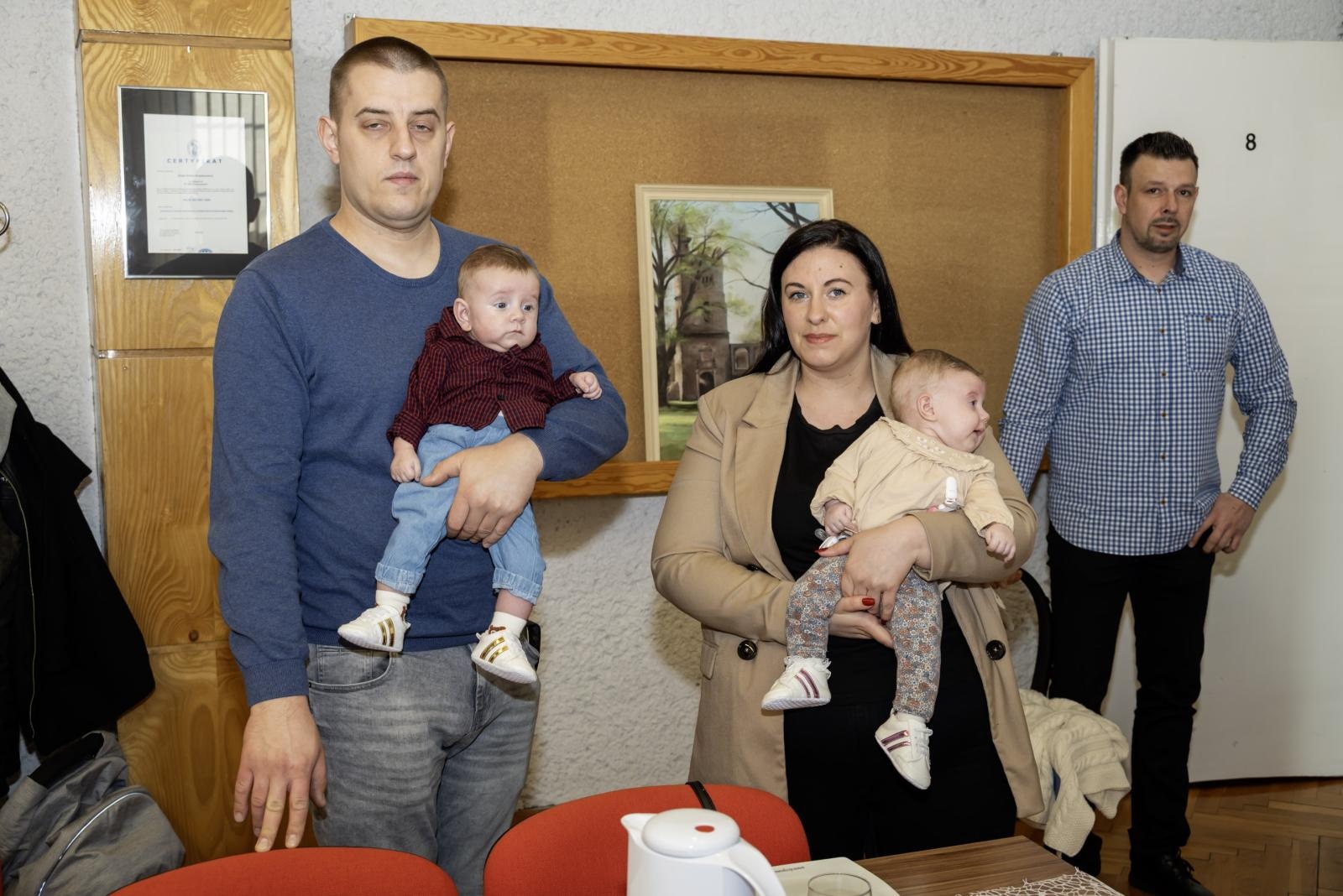 Zdjęcie w galerii na portalu naszraciborz.pl: W Krzyżanowicach przywitano najmłodszych mieszkańców gminy wiadomości z regionu