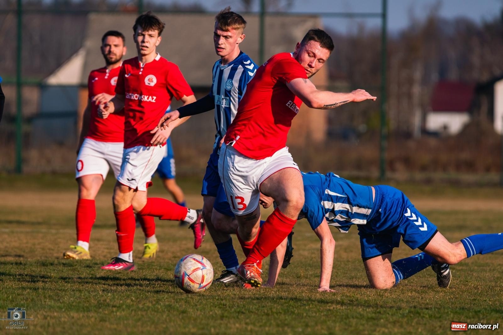 Zdjęcie w galerii na portalu naszraciborz.pl: Niespodzianka kolejki: Markowice pokonują lidera! [FOTO] wiadomości z regionu