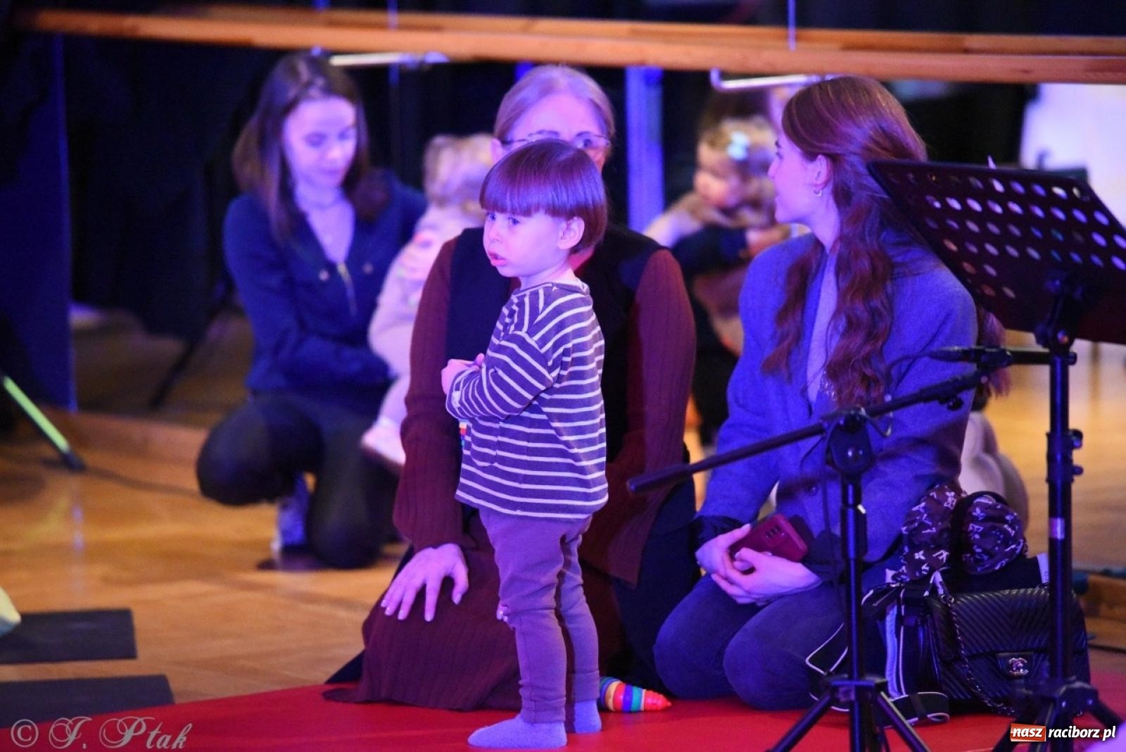 Zdjęcie w galerii na portalu naszraciborz.pl: Ptasie radio. Muzyczna podróż dla najmłodszych w RCK wiadomości z regionu