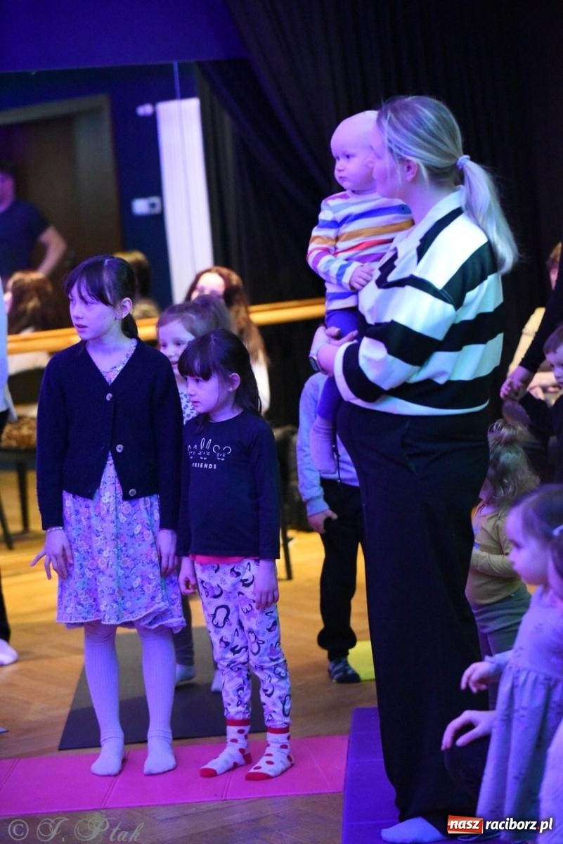 Zdjęcie w galerii na portalu naszraciborz.pl: Ptasie radio. Muzyczna podróż dla najmłodszych w RCK wiadomości z regionu