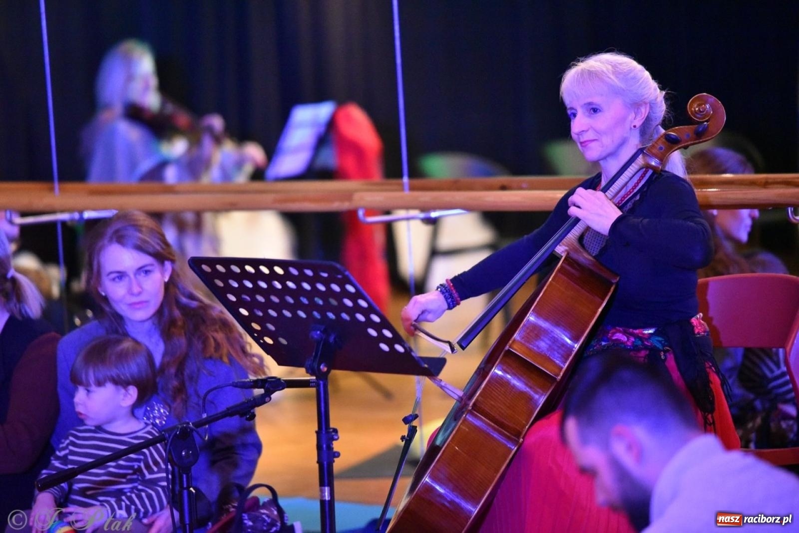 Zdjęcie w galerii na portalu naszraciborz.pl: Ptasie radio. Muzyczna podróż dla najmłodszych w RCK wiadomości z regionu