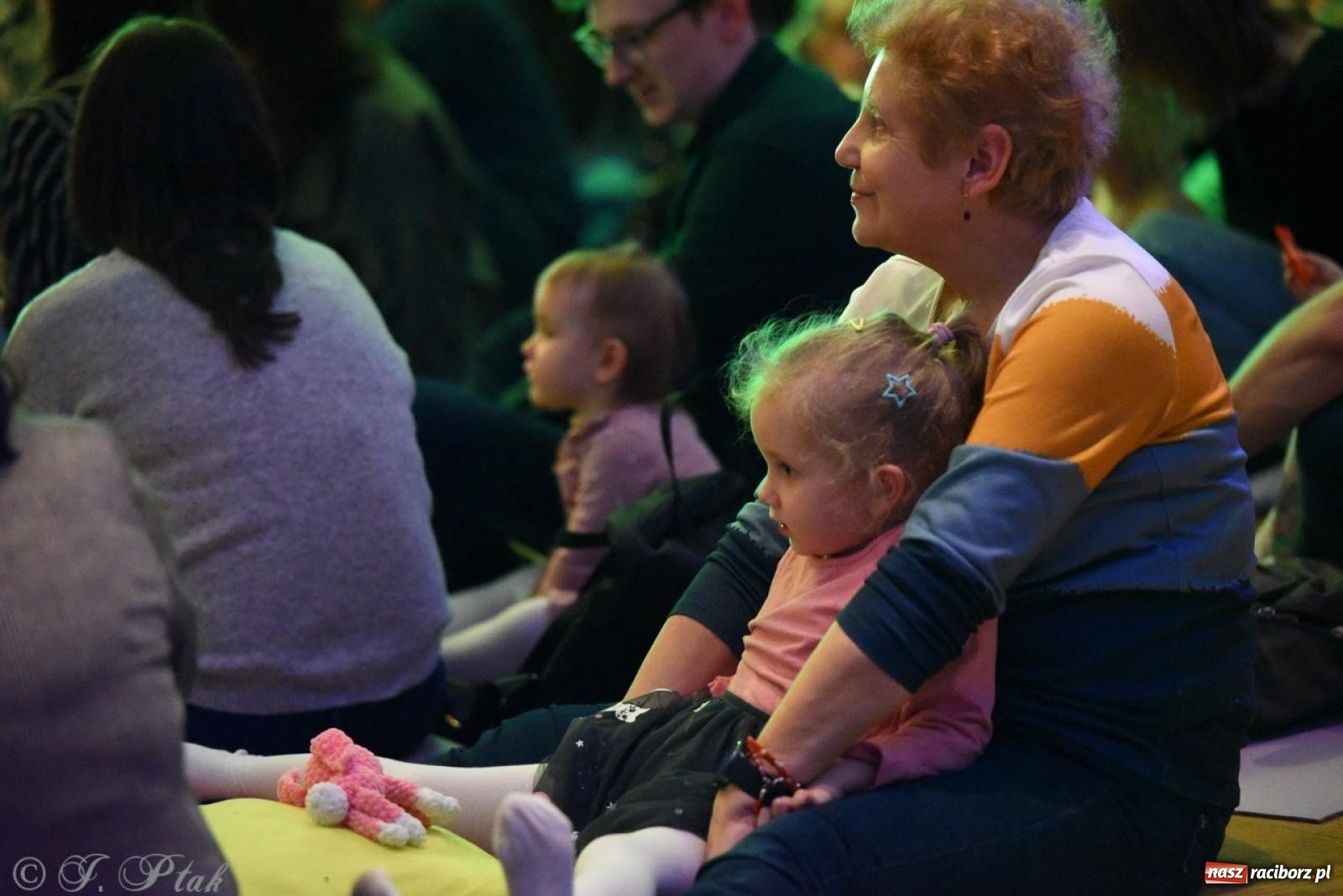 Zdjęcie w galerii na portalu naszraciborz.pl: Ptasie radio. Muzyczna podróż dla najmłodszych w RCK wiadomości z regionu