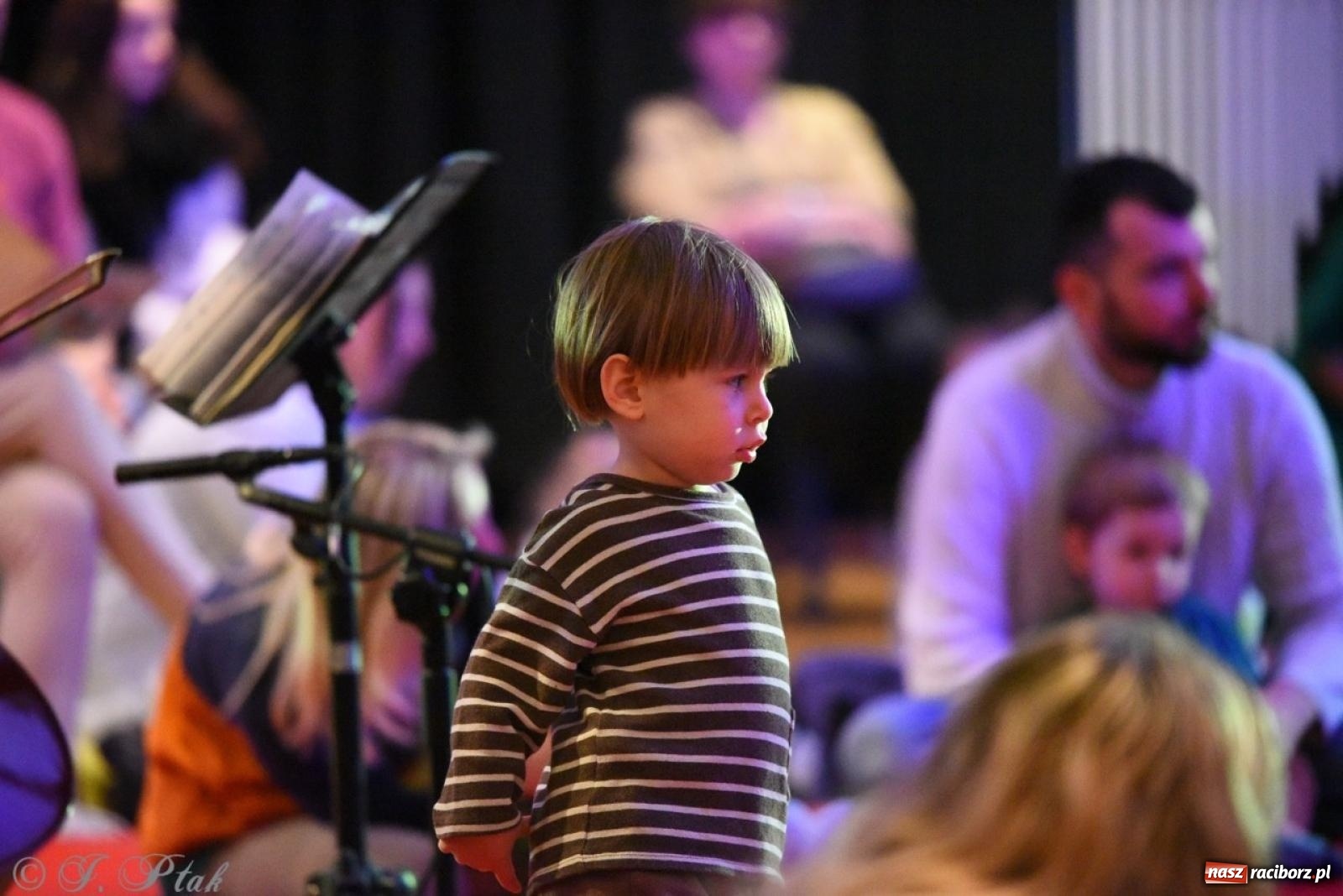 Zdjęcie w galerii na portalu naszraciborz.pl: Ptasie radio. Muzyczna podróż dla najmłodszych w RCK wiadomości z regionu