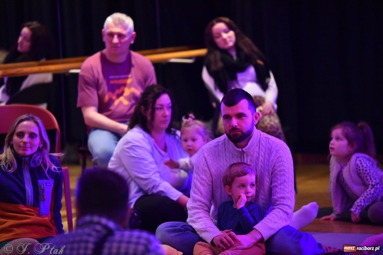 Zdjęcie w galerii na portalu naszraciborz.pl: Ptasie radio. Muzyczna podróż dla najmłodszych w RCK wiadomości z regionu