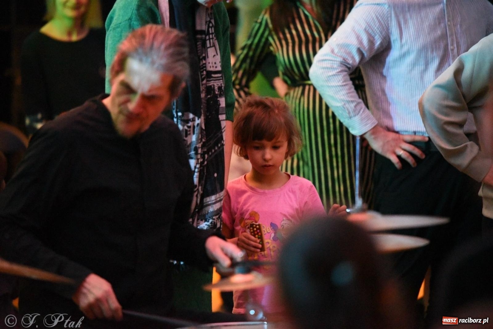 Zdjęcie w galerii na portalu naszraciborz.pl: Ptasie radio. Muzyczna podróż dla najmłodszych w RCK wiadomości z regionu