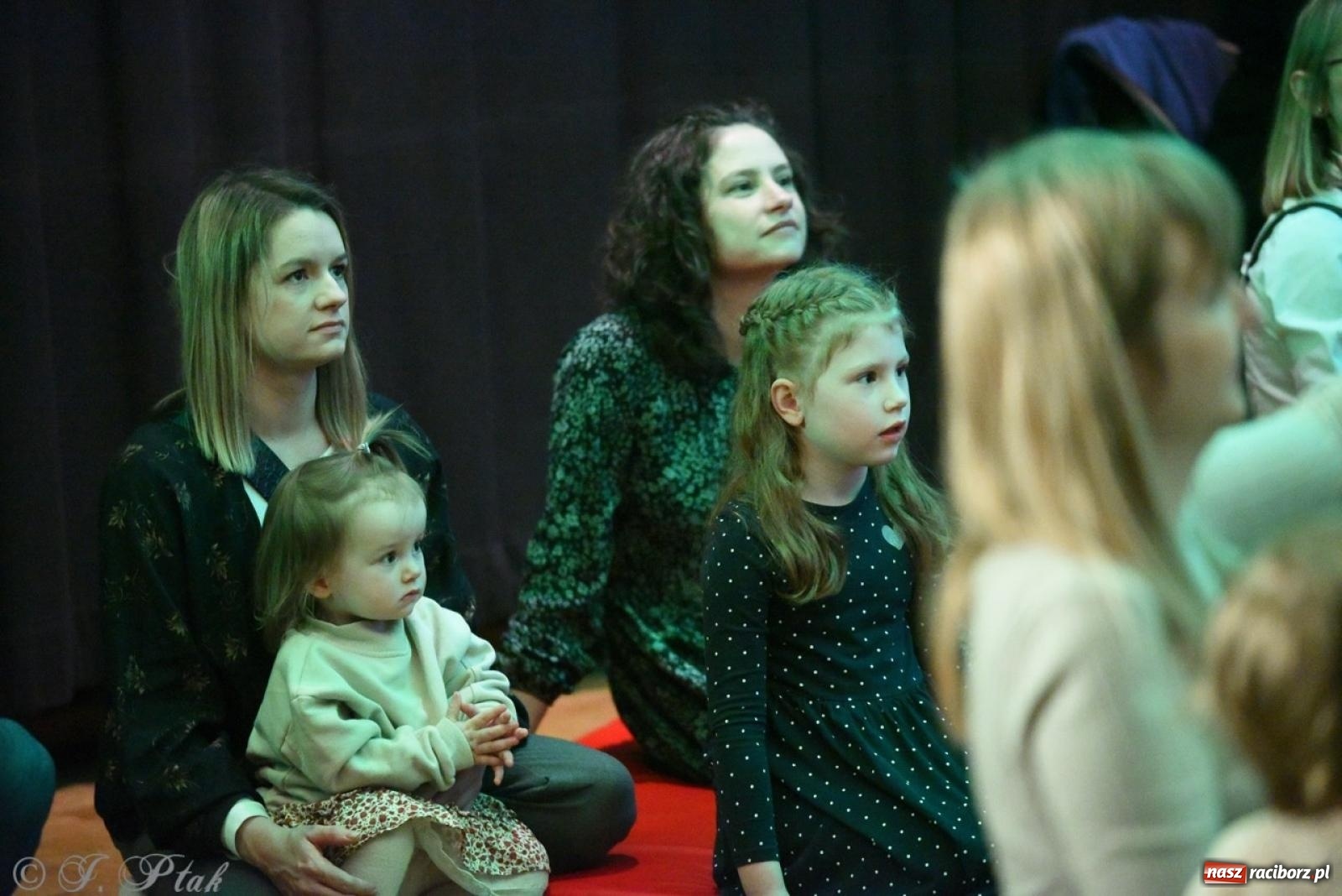 Zdjęcie w galerii na portalu naszraciborz.pl: Ptasie radio. Muzyczna podróż dla najmłodszych w RCK wiadomości z regionu