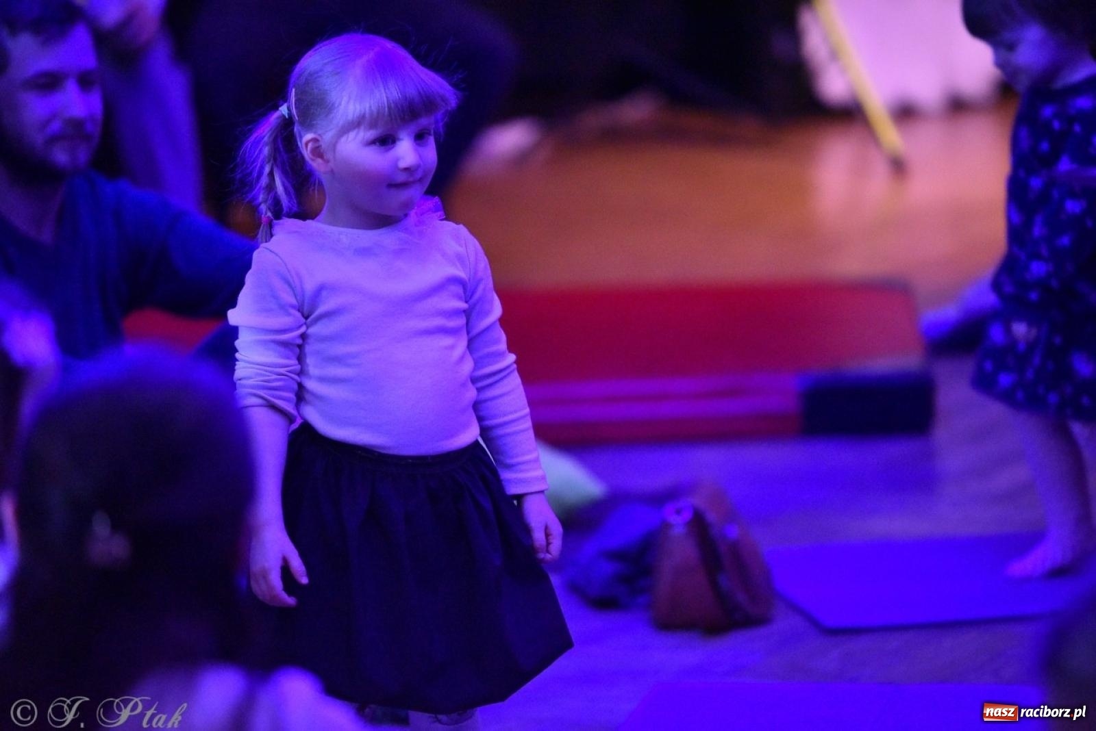 Zdjęcie w galerii na portalu naszraciborz.pl: Ptasie radio. Muzyczna podróż dla najmłodszych w RCK wiadomości z regionu