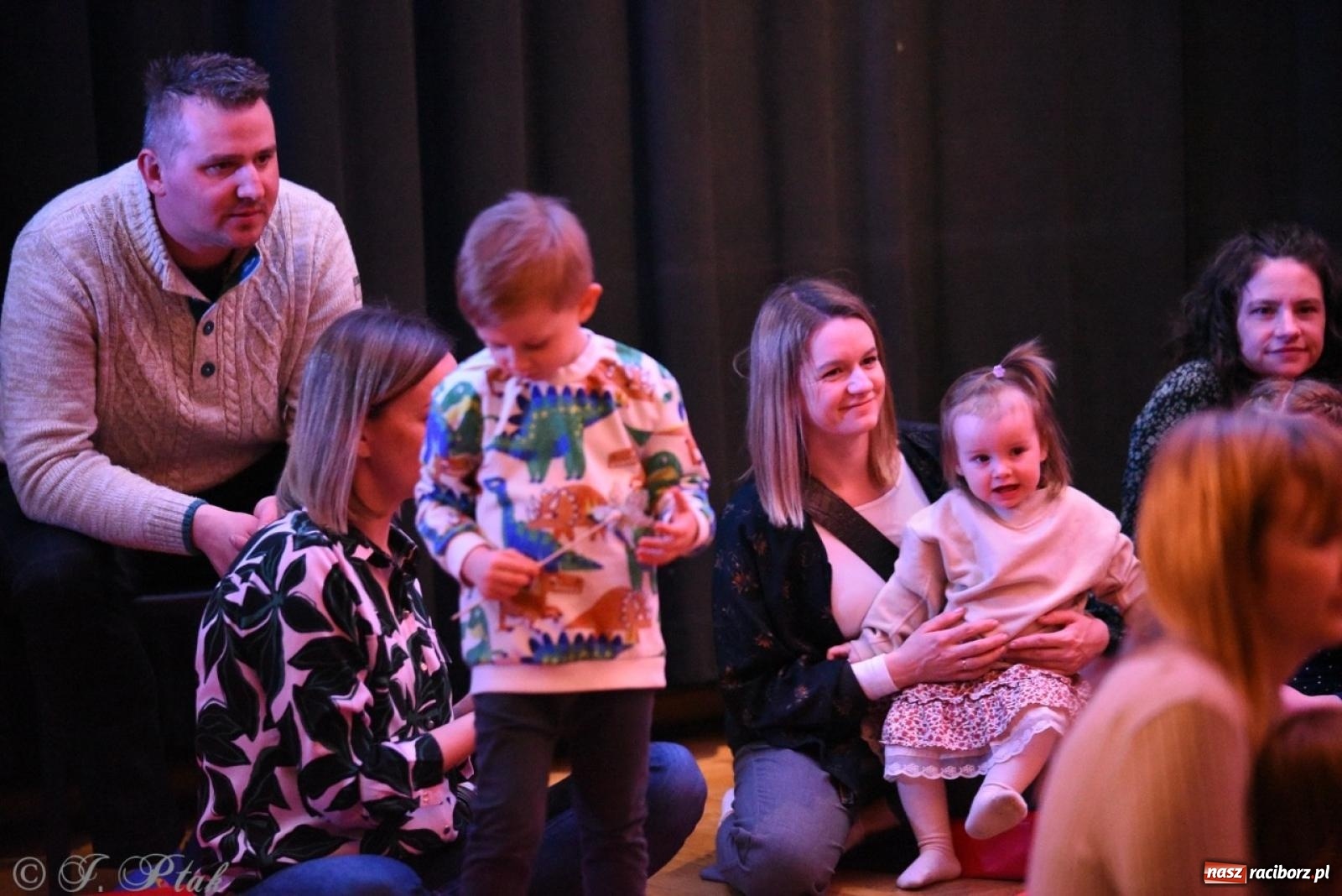 Zdjęcie w galerii na portalu naszraciborz.pl: Ptasie radio. Muzyczna podróż dla najmłodszych w RCK wiadomości z regionu