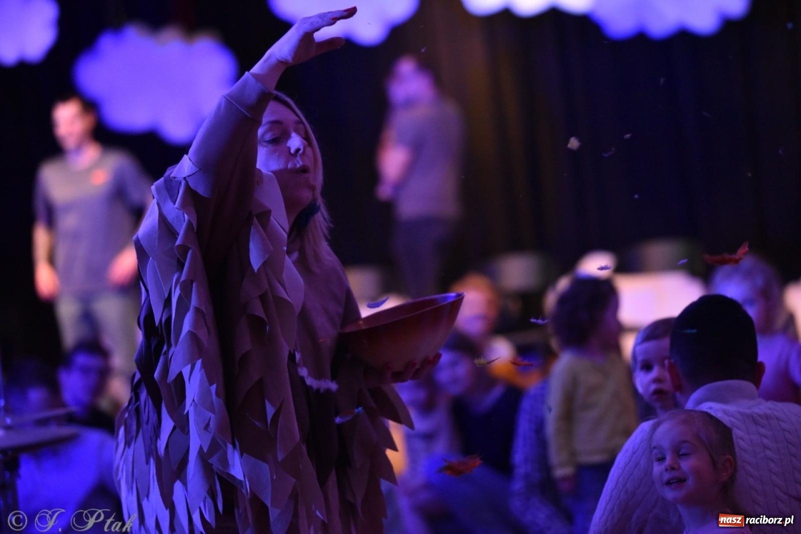 Zdjęcie w galerii na portalu naszraciborz.pl: Ptasie radio. Muzyczna podróż dla najmłodszych w RCK wiadomości z regionu