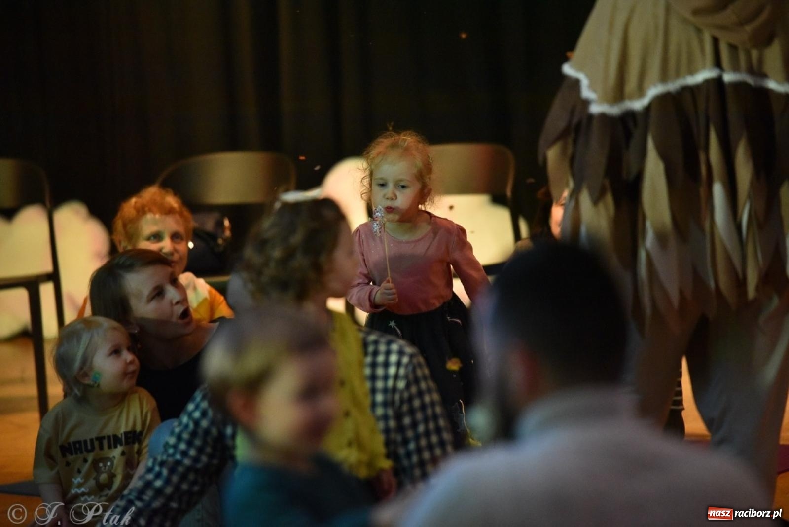 Zdjęcie w galerii na portalu naszraciborz.pl: Ptasie radio. Muzyczna podróż dla najmłodszych w RCK wiadomości z regionu