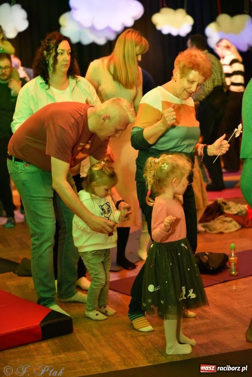 Zdjęcie w galerii na portalu naszraciborz.pl: Ptasie radio. Muzyczna podróż dla najmłodszych w RCK wiadomości z regionu