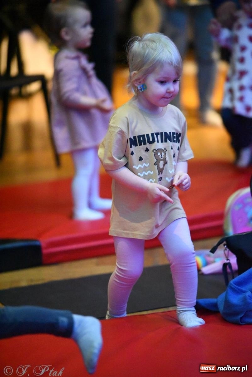 Zdjęcie w galerii na portalu naszraciborz.pl: Ptasie radio. Muzyczna podróż dla najmłodszych w RCK wiadomości z regionu