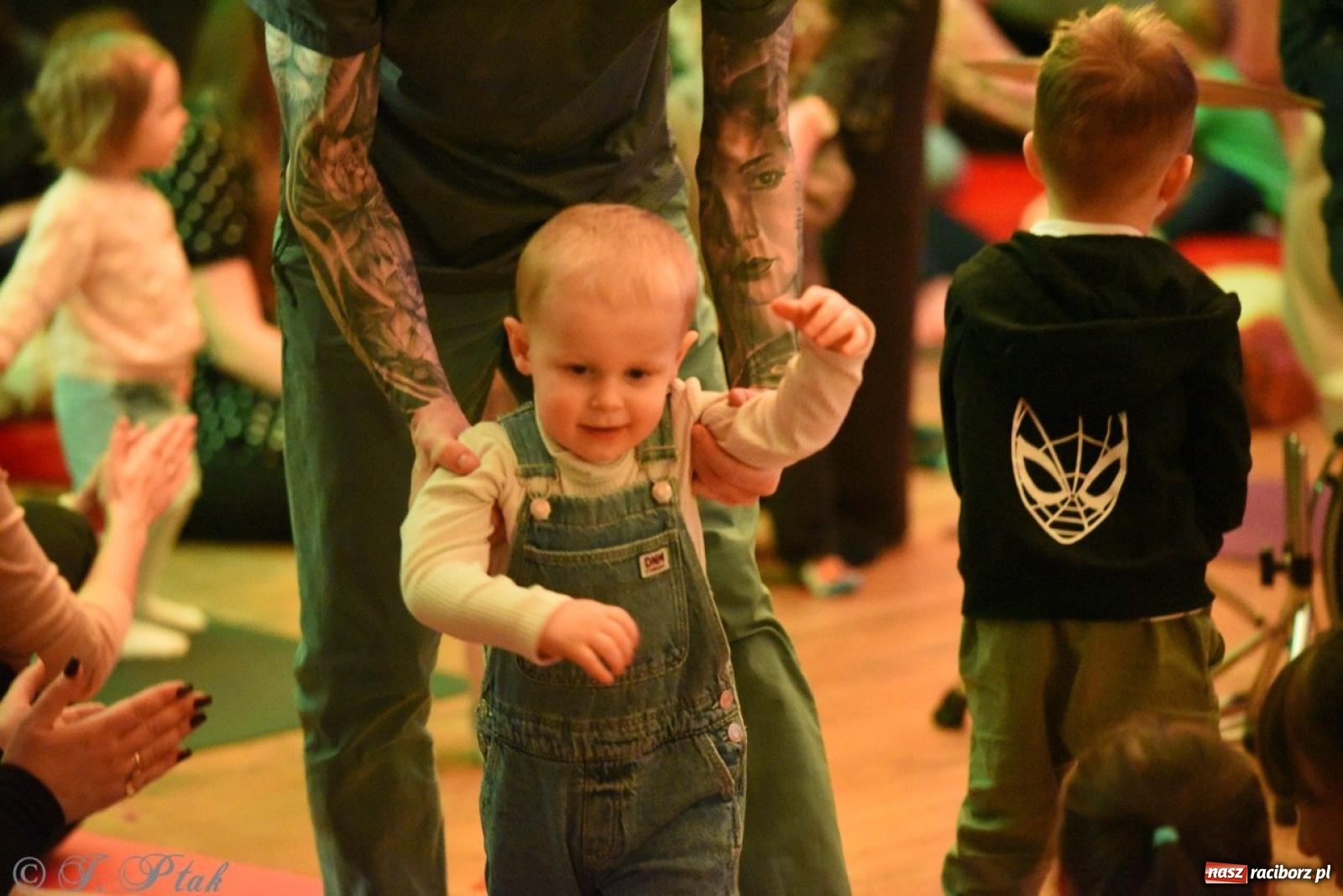 Zdjęcie w galerii na portalu naszraciborz.pl: Ptasie radio. Muzyczna podróż dla najmłodszych w RCK wiadomości z regionu