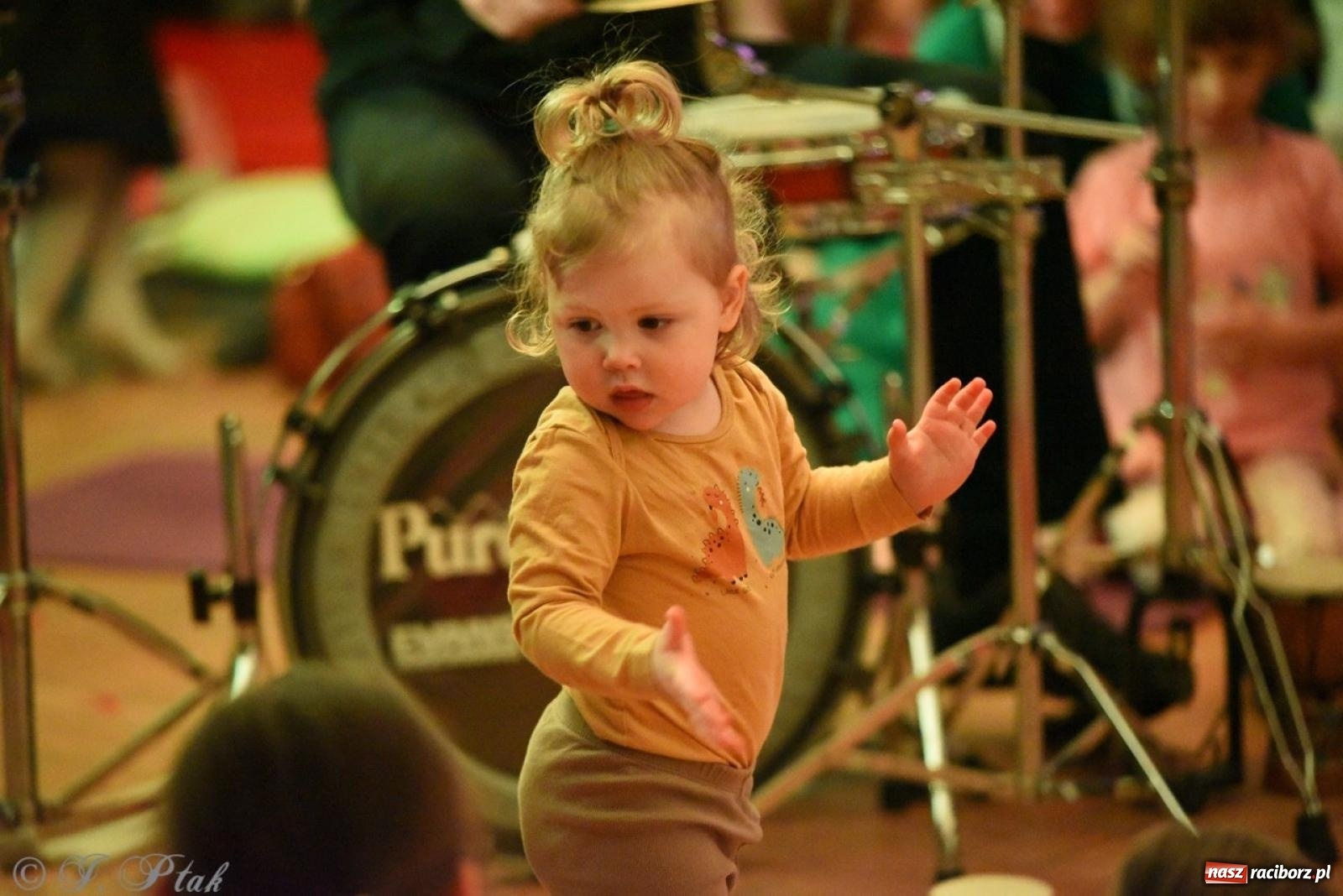 Zdjęcie w galerii na portalu naszraciborz.pl: Ptasie radio. Muzyczna podróż dla najmłodszych w RCK wiadomości z regionu
