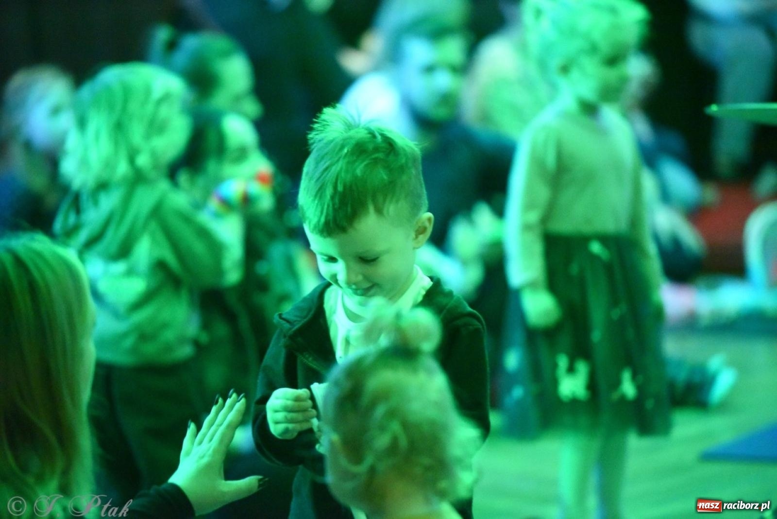 Zdjęcie w galerii na portalu naszraciborz.pl: Ptasie radio. Muzyczna podróż dla najmłodszych w RCK wiadomości z regionu