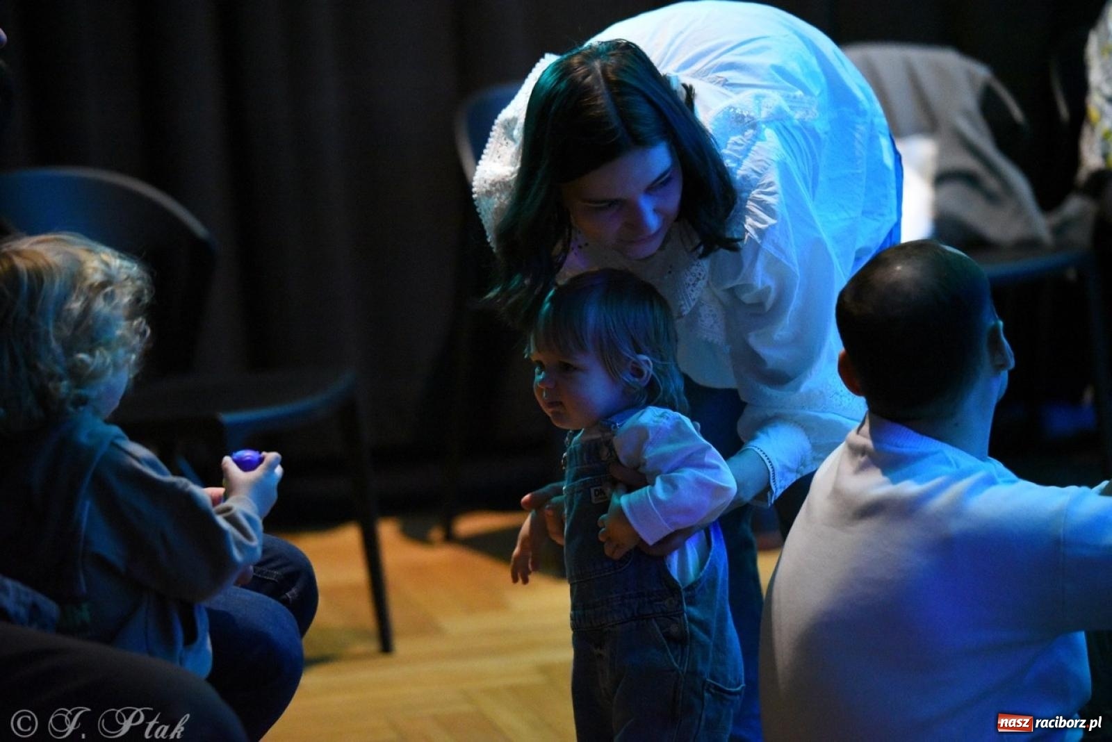 Zdjęcie w galerii na portalu naszraciborz.pl: Ptasie radio. Muzyczna podróż dla najmłodszych w RCK wiadomości z regionu