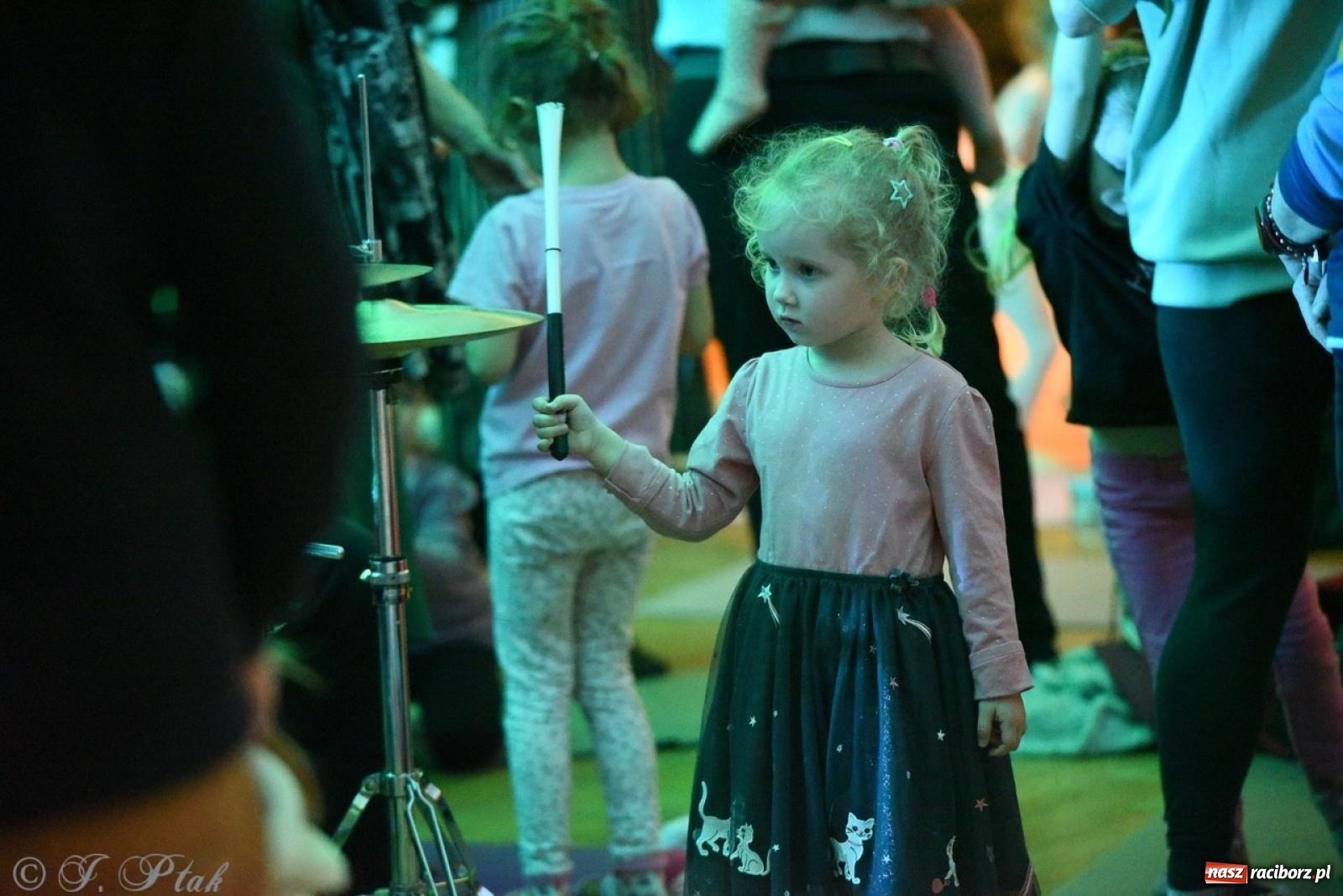 Zdjęcie w galerii na portalu naszraciborz.pl: Ptasie radio. Muzyczna podróż dla najmłodszych w RCK wiadomości z regionu