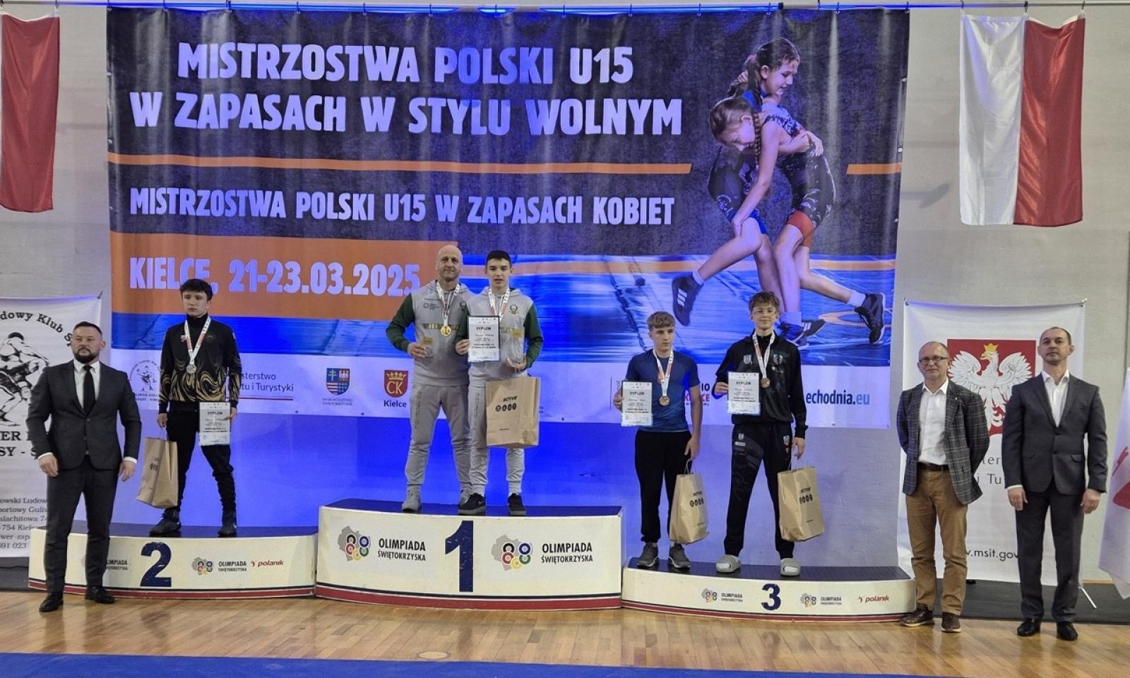 Zdjęcie w galerii na portalu naszraciborz.pl: Sukcesy zawodników Dębu Brzeźnica na mistrzostwach Polski U15 wiadomości z regionu