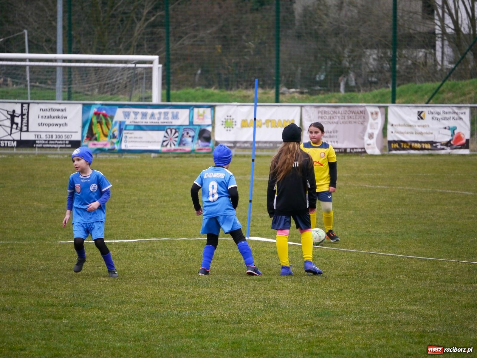 Zdjęcie w galerii na portalu naszraciborz.pl: Nędza. Sportowa rywalizacja młodzieży w szczytnym celu wiadomości z regionu