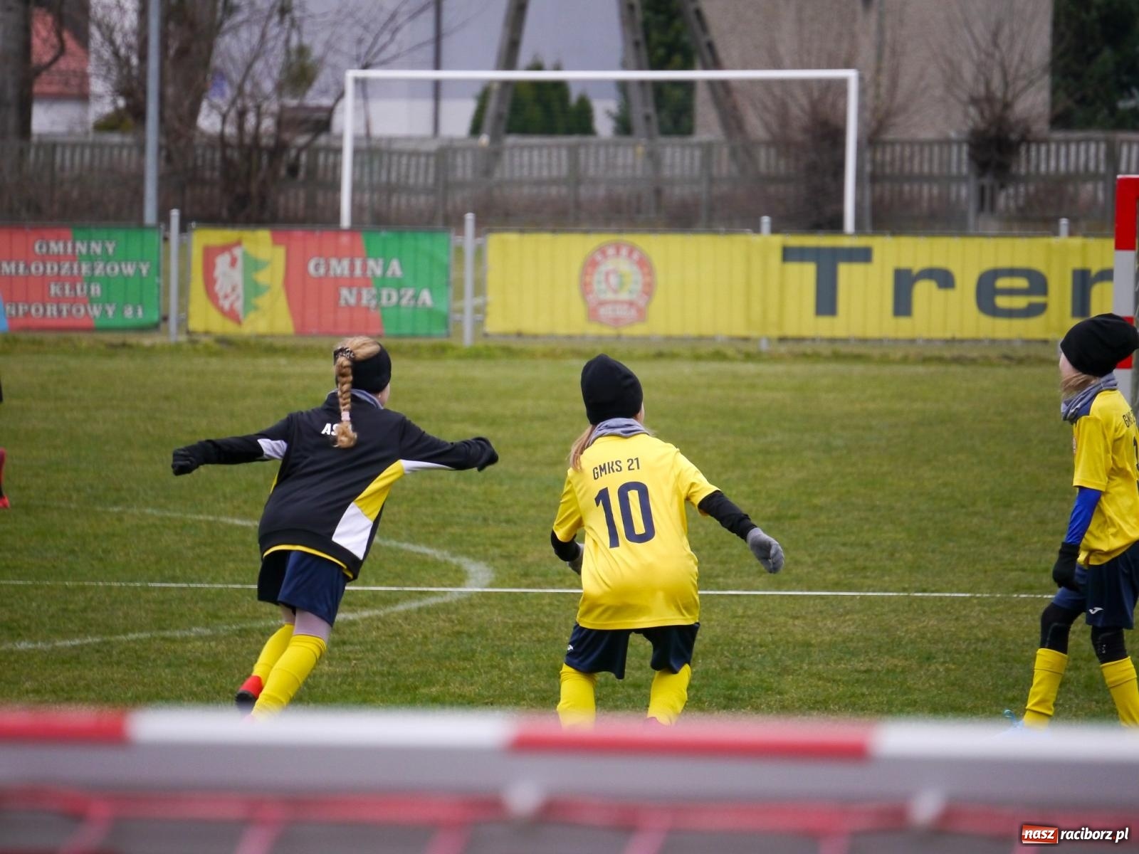Zdjęcie w galerii na portalu naszraciborz.pl: Nędza. Sportowa rywalizacja młodzieży w szczytnym celu wiadomości z regionu