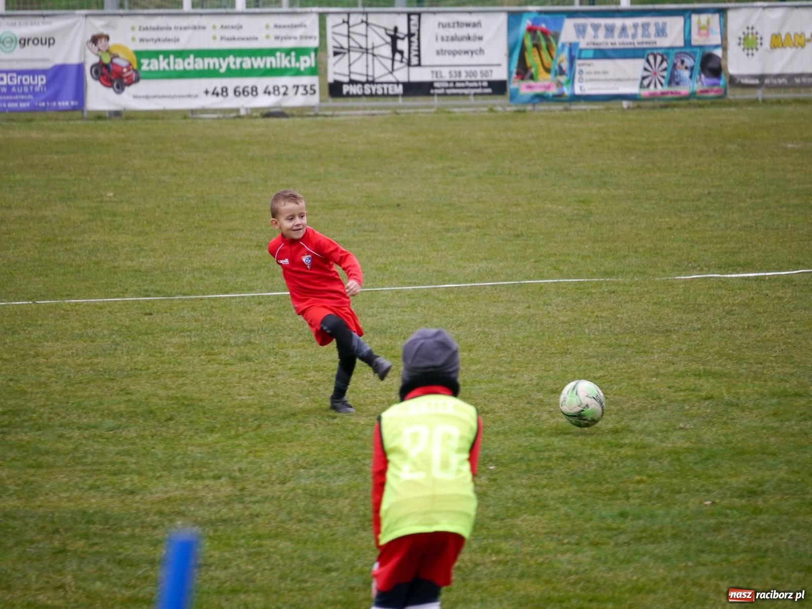 Zdjęcie w galerii na portalu naszraciborz.pl: Nędza. Sportowa rywalizacja młodzieży w szczytnym celu wiadomości z regionu