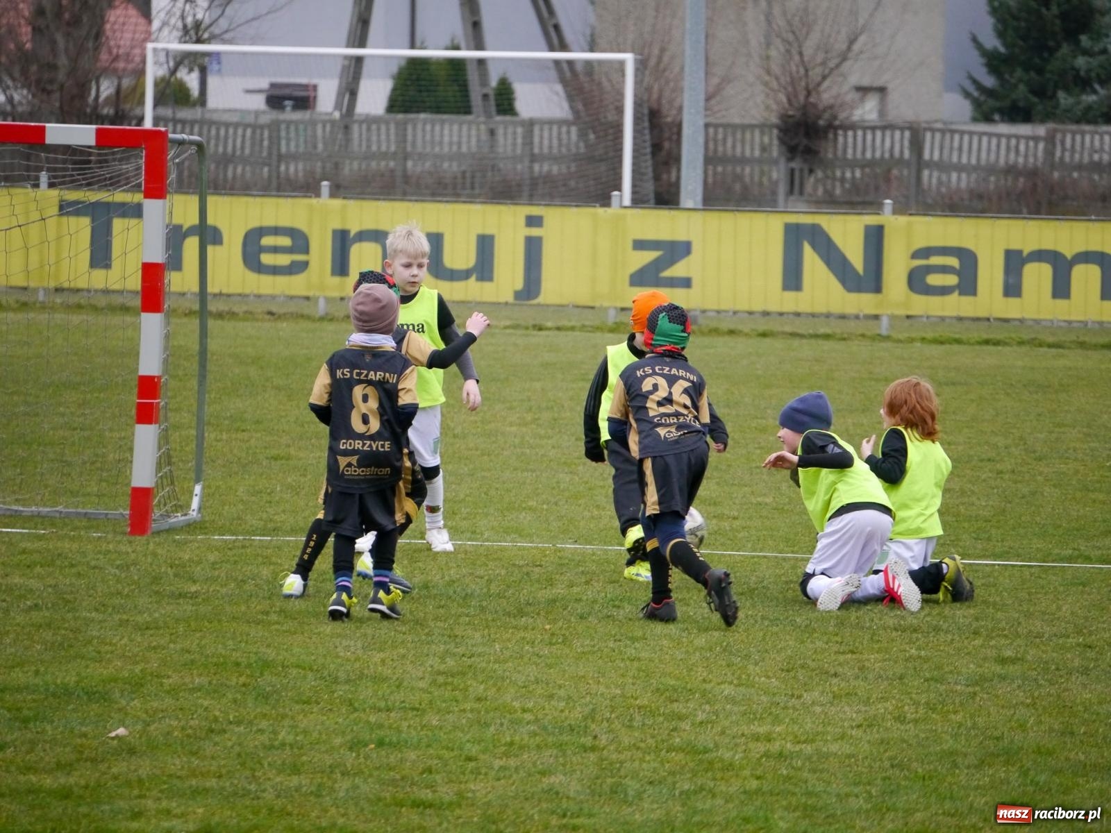 Zdjęcie w galerii na portalu naszraciborz.pl: Nędza. Sportowa rywalizacja młodzieży w szczytnym celu wiadomości z regionu