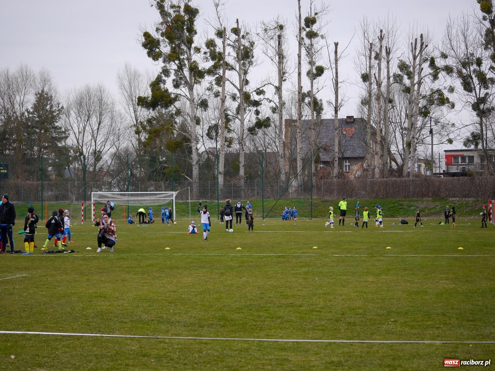 Zdjęcie w galerii na portalu naszraciborz.pl: Nędza. Sportowa rywalizacja młodzieży w szczytnym celu wiadomości z regionu