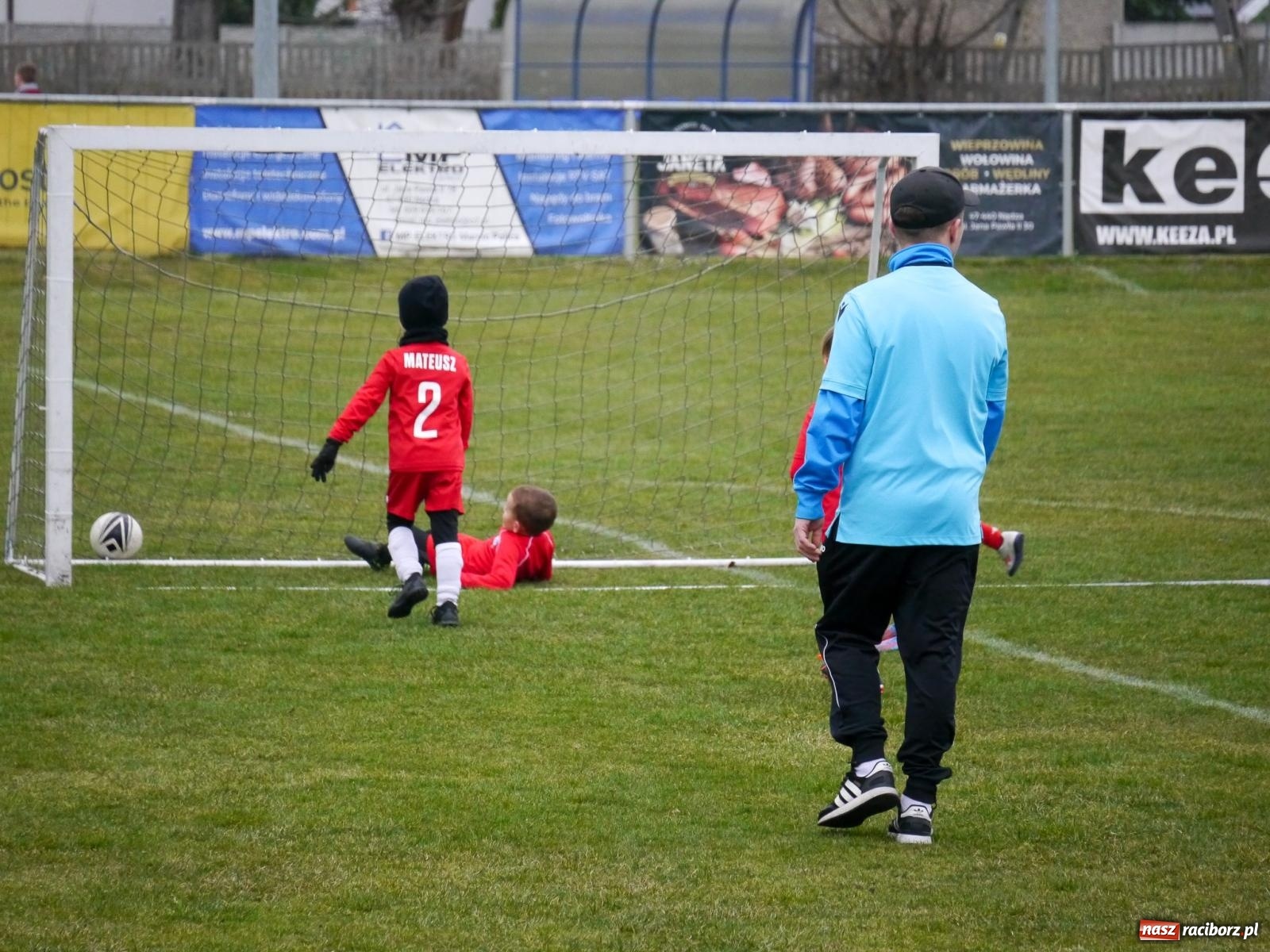 Zdjęcie w galerii na portalu naszraciborz.pl: Nędza. Sportowa rywalizacja młodzieży w szczytnym celu wiadomości z regionu