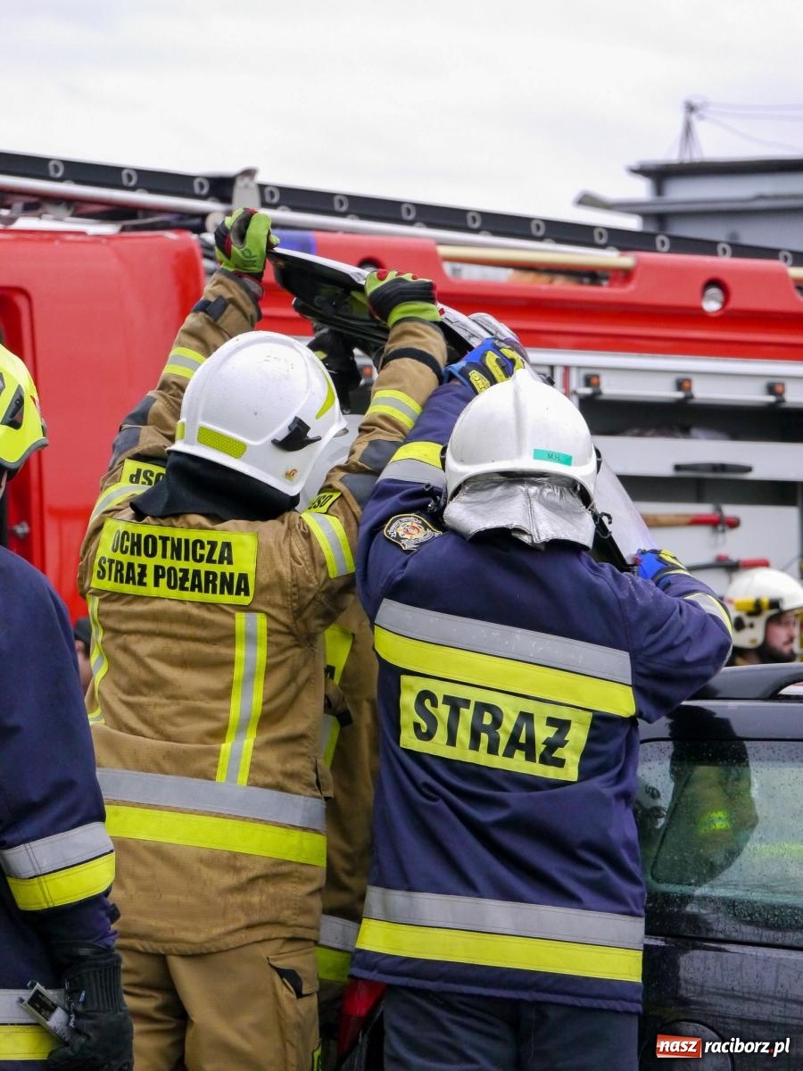 Zdjęcie w galerii na portalu naszraciborz.pl: Nędza. Sportowa rywalizacja młodzieży w szczytnym celu wiadomości z regionu