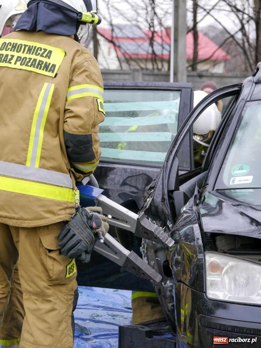 Zdjęcie w galerii na portalu naszraciborz.pl: Nędza. Sportowa rywalizacja młodzieży w szczytnym celu wiadomości z regionu