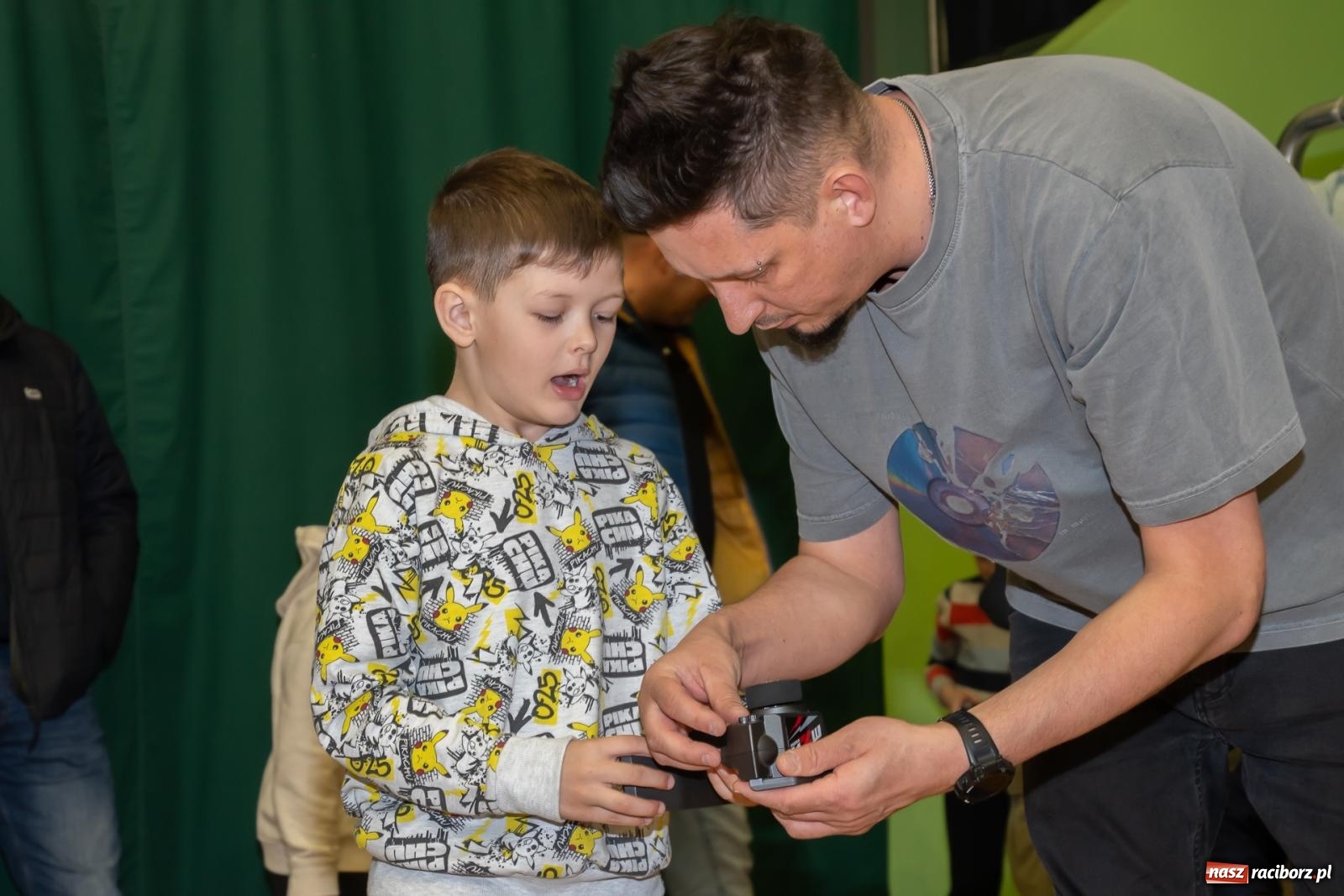 Zdjęcie w galerii na portalu naszraciborz.pl: Turniej aut zdalnie sterowanych zgromadził całe rodziny [FOTO i WIDEO] wiadomości z regionu