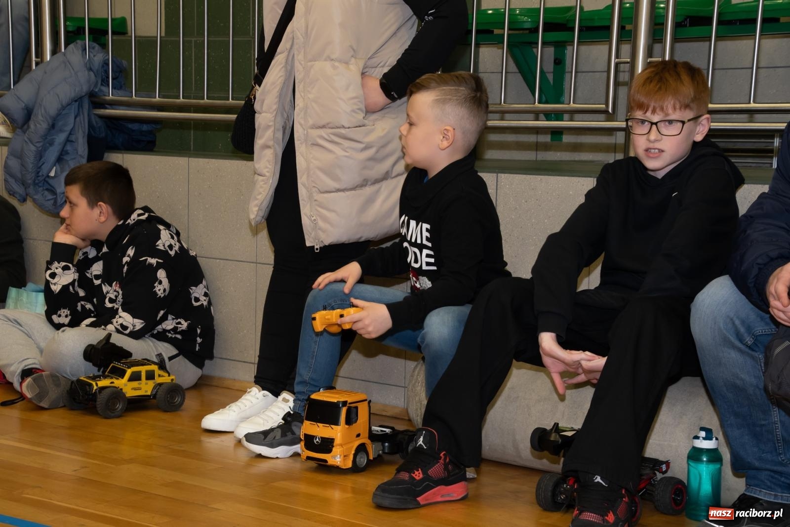 Zdjęcie w galerii na portalu naszraciborz.pl: Turniej aut zdalnie sterowanych zgromadził całe rodziny [FOTO i WIDEO] wiadomości z regionu