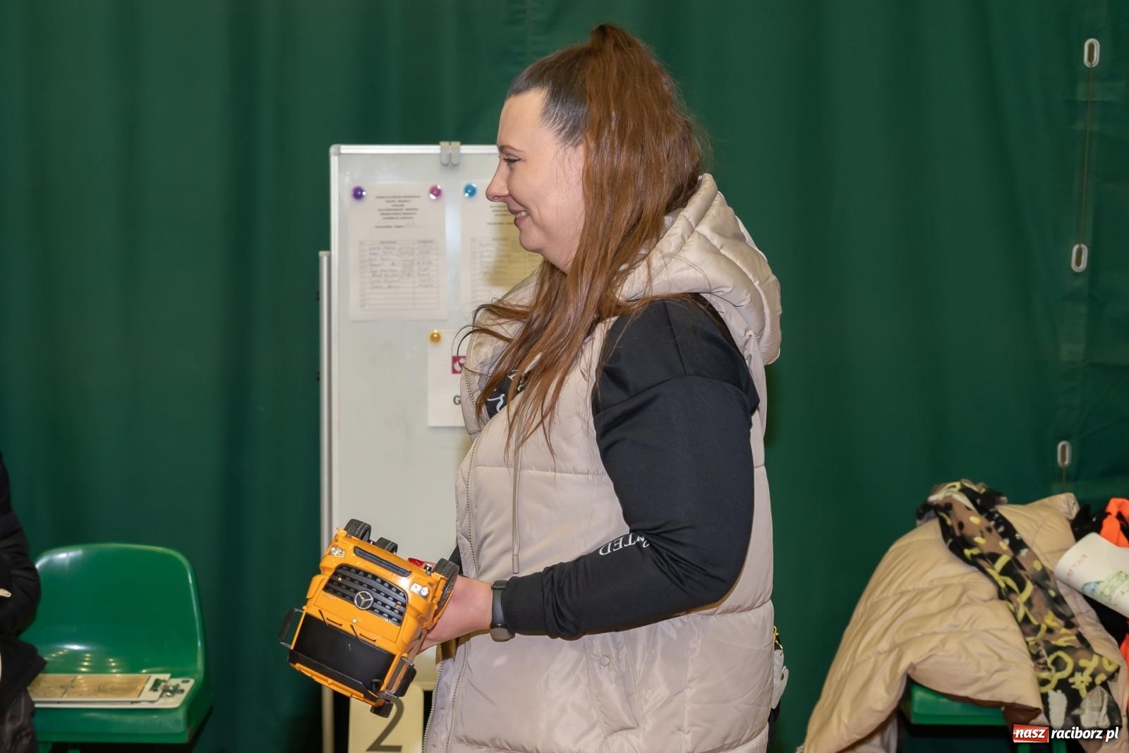 Zdjęcie w galerii na portalu naszraciborz.pl: Turniej aut zdalnie sterowanych zgromadził całe rodziny [FOTO i WIDEO] wiadomości z regionu