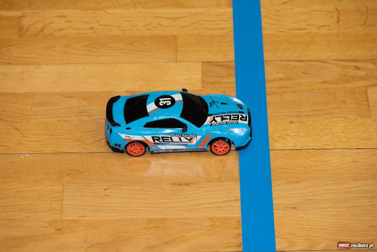 Zdjęcie w galerii na portalu naszraciborz.pl: Turniej aut zdalnie sterowanych zgromadził całe rodziny [FOTO i WIDEO] wiadomości z regionu