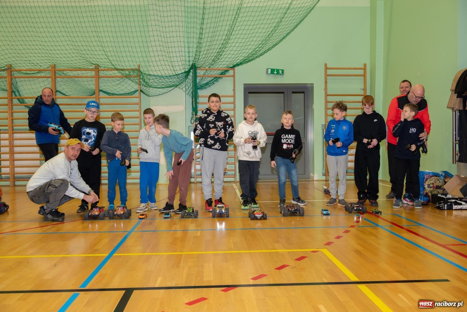 Zdjęcie w galerii na portalu naszraciborz.pl: Turniej aut zdalnie sterowanych zgromadził całe rodziny [FOTO i WIDEO] wiadomości z regionu