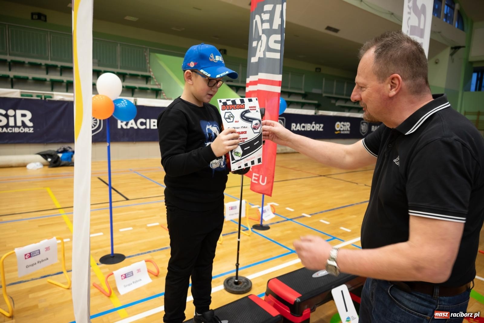 Zdjęcie w galerii na portalu naszraciborz.pl: Turniej aut zdalnie sterowanych zgromadził całe rodziny [FOTO i WIDEO] wiadomości z regionu