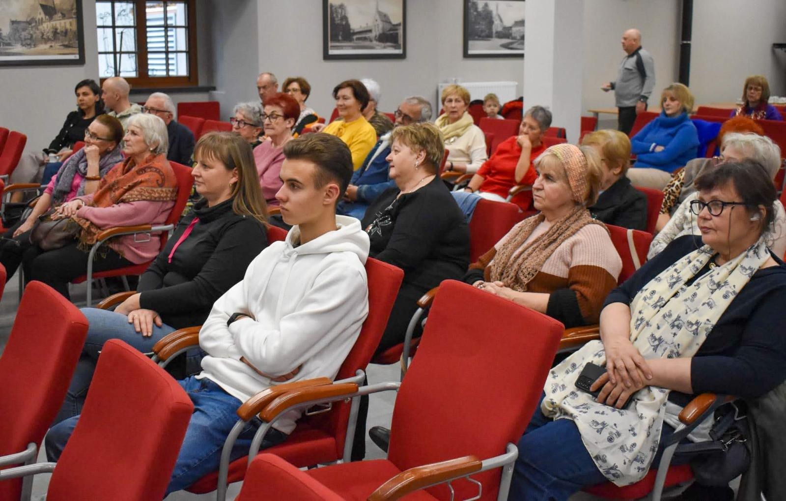 Zdjęcie w galerii na portalu naszraciborz.pl: Historia i przyroda na Zamku Piastowskim – edukacyjne wydarzenie w Raciborzu wiadomości z regionu