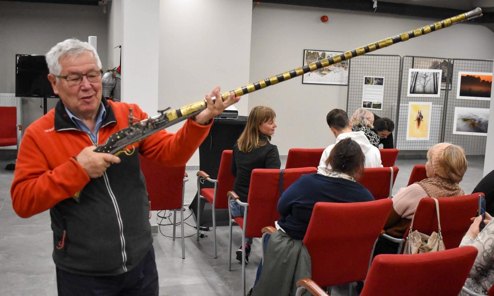 Zdjęcie w galerii na portalu naszraciborz.pl: Historia i przyroda na Zamku Piastowskim – edukacyjne wydarzenie w Raciborzu wiadomości z regionu