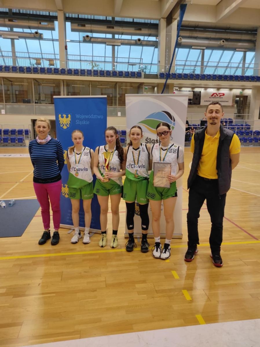 Zdjęcie w galerii na portalu naszraciborz.pl: Brąz dla RKK AZS Racibórz w turnieju 3x3 wiadomości z regionu