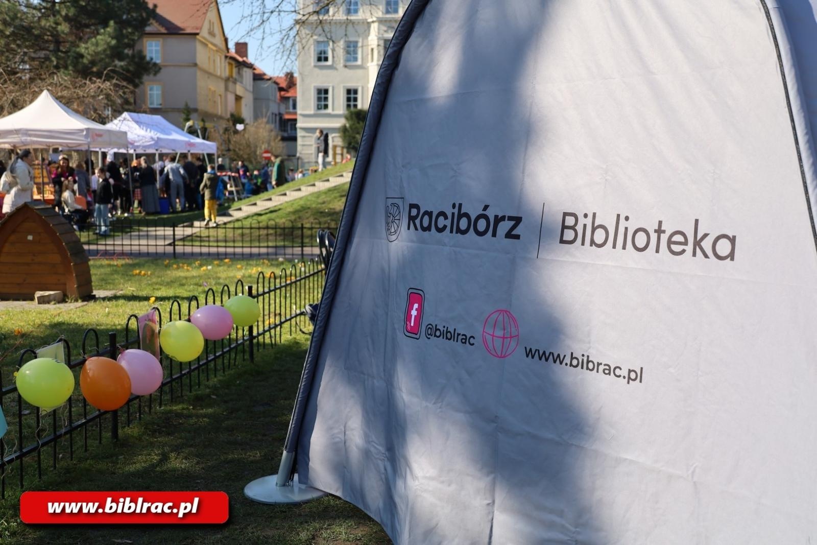 Zdjęcie w galerii na portalu naszraciborz.pl: Witaj wiosno! Biblioteka na Pikniku w Ogródku Jordanowskim wiadomości z regionu