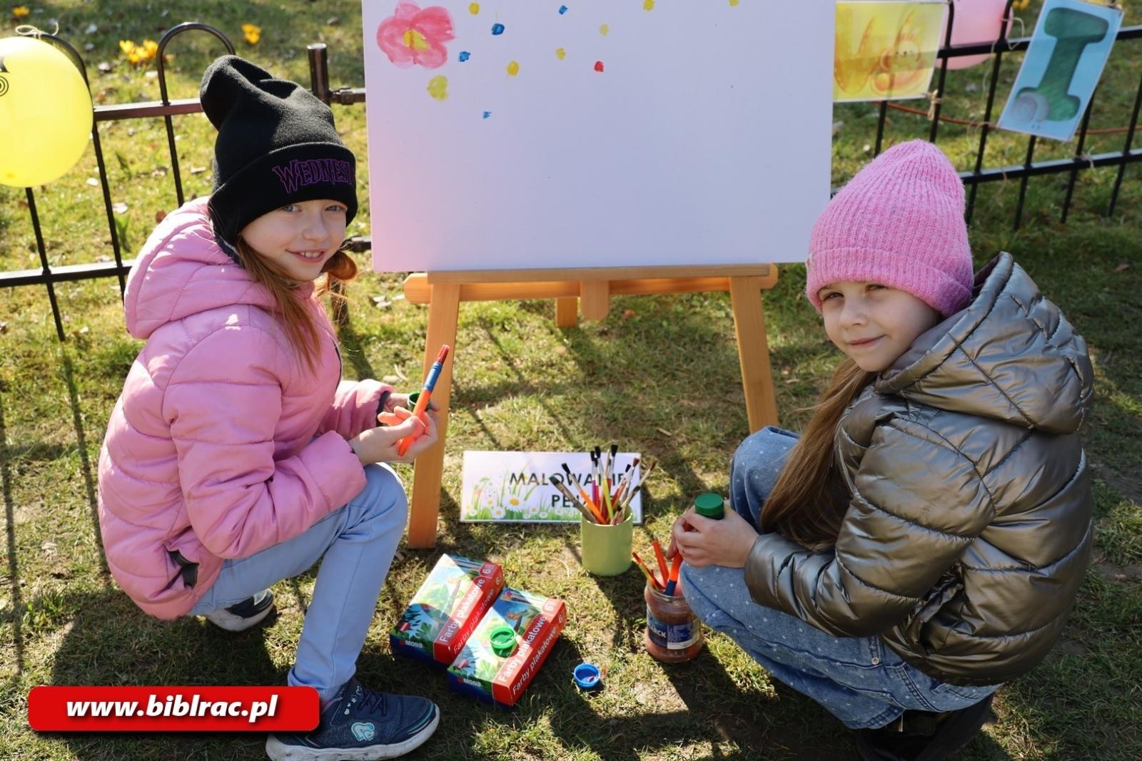 Zdjęcie w galerii na portalu naszraciborz.pl: Witaj wiosno! Biblioteka na Pikniku w Ogródku Jordanowskim wiadomości z regionu
