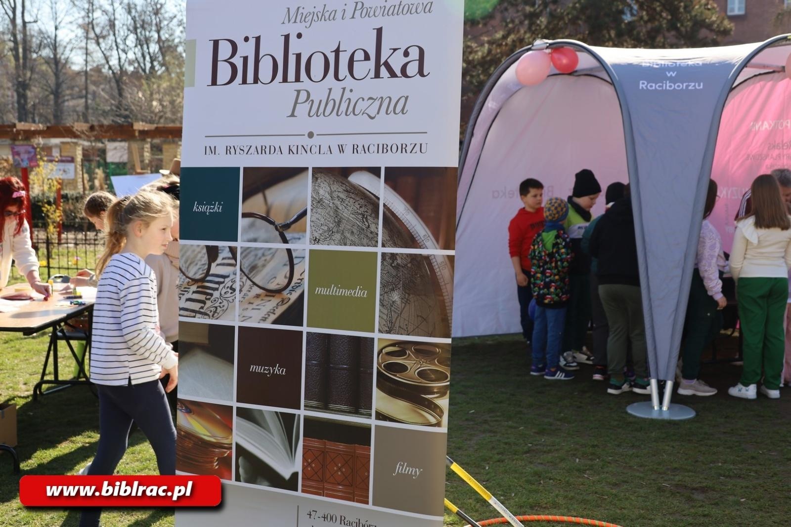 Zdjęcie w galerii na portalu naszraciborz.pl: Witaj wiosno! Biblioteka na Pikniku w Ogródku Jordanowskim wiadomości z regionu