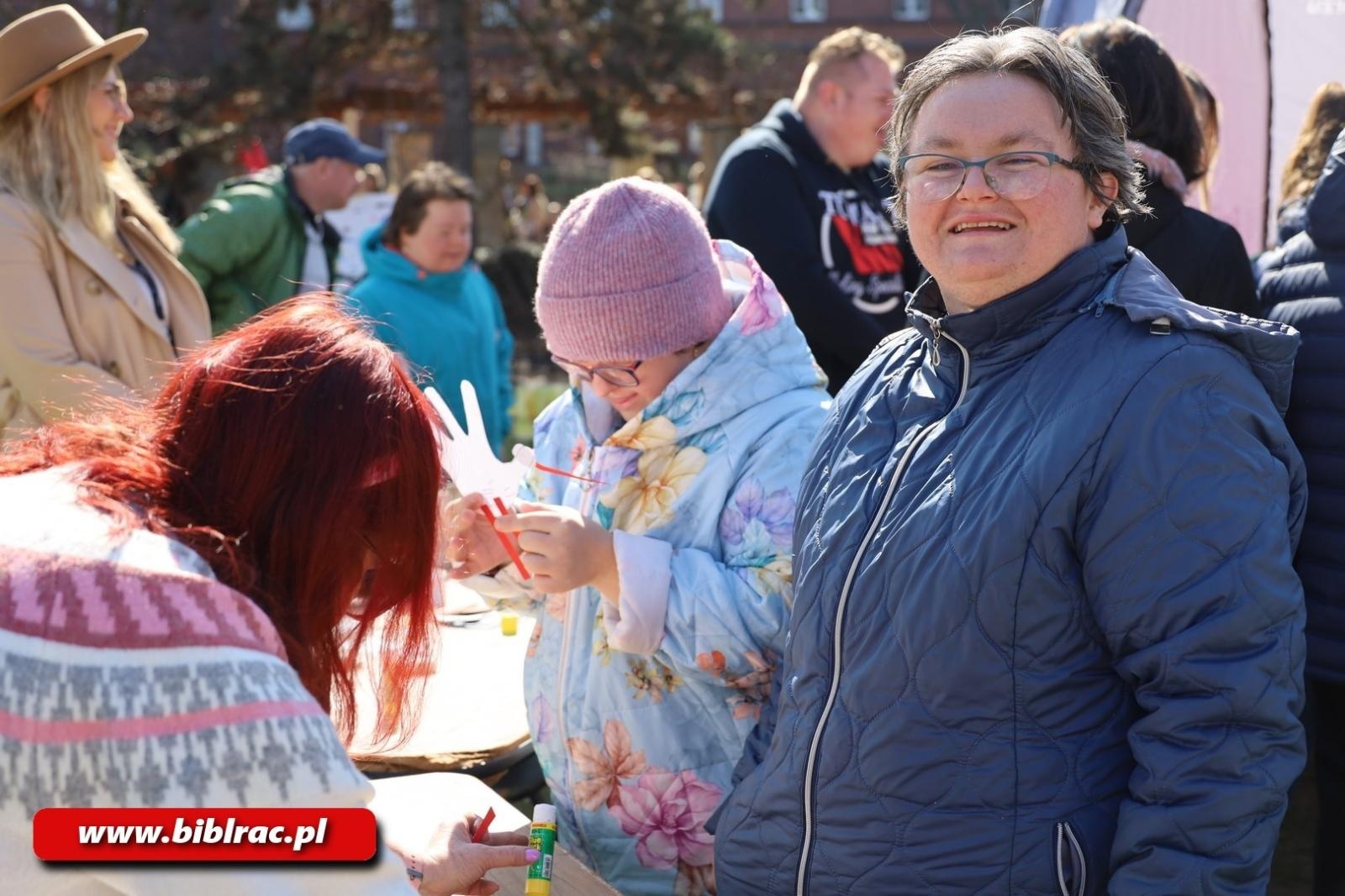Zdjęcie w galerii na portalu naszraciborz.pl: Witaj wiosno! Biblioteka na Pikniku w Ogródku Jordanowskim wiadomości z regionu