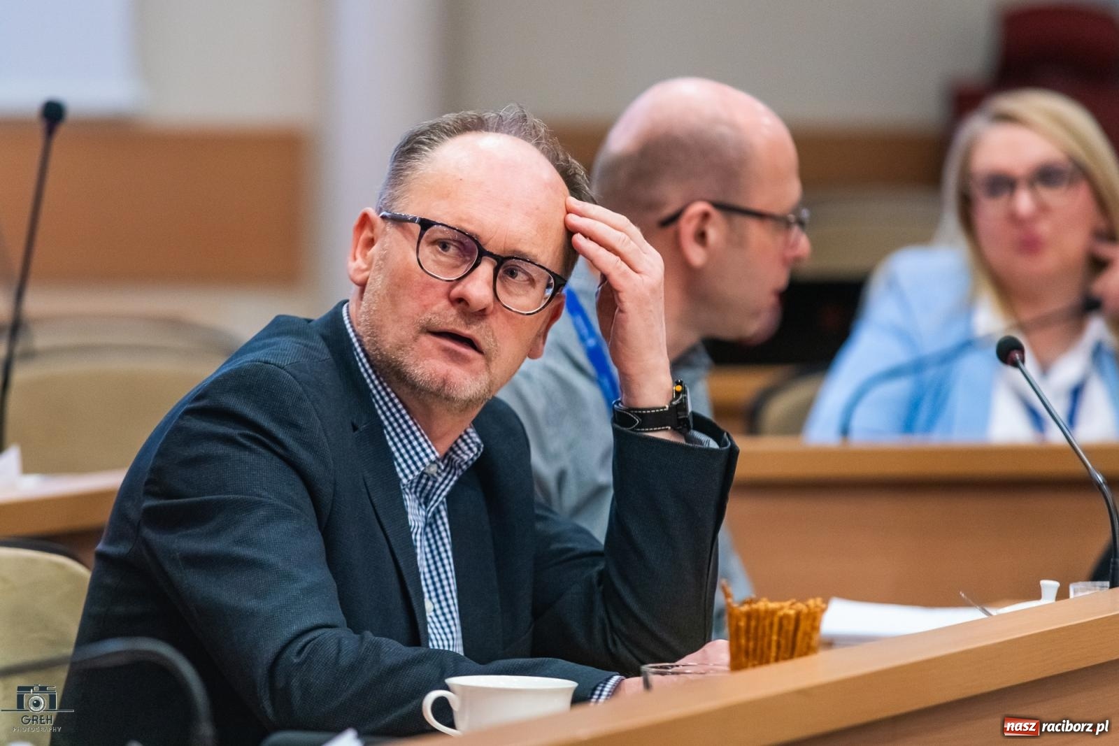 Zdjęcie w galerii na portalu naszraciborz.pl: Ekspresowe tempo obrad radnych. Po 40 minutach mieli już wolne wiadomości z regionu