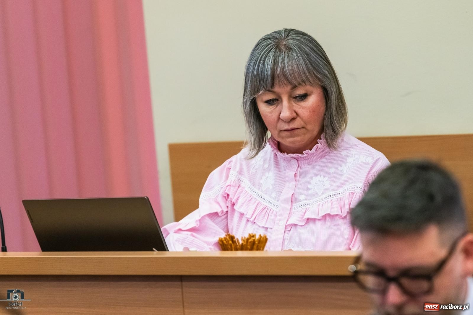 Zdjęcie w galerii na portalu naszraciborz.pl: Ekspresowe tempo obrad radnych. Po 40 minutach mieli już wolne wiadomości z regionu