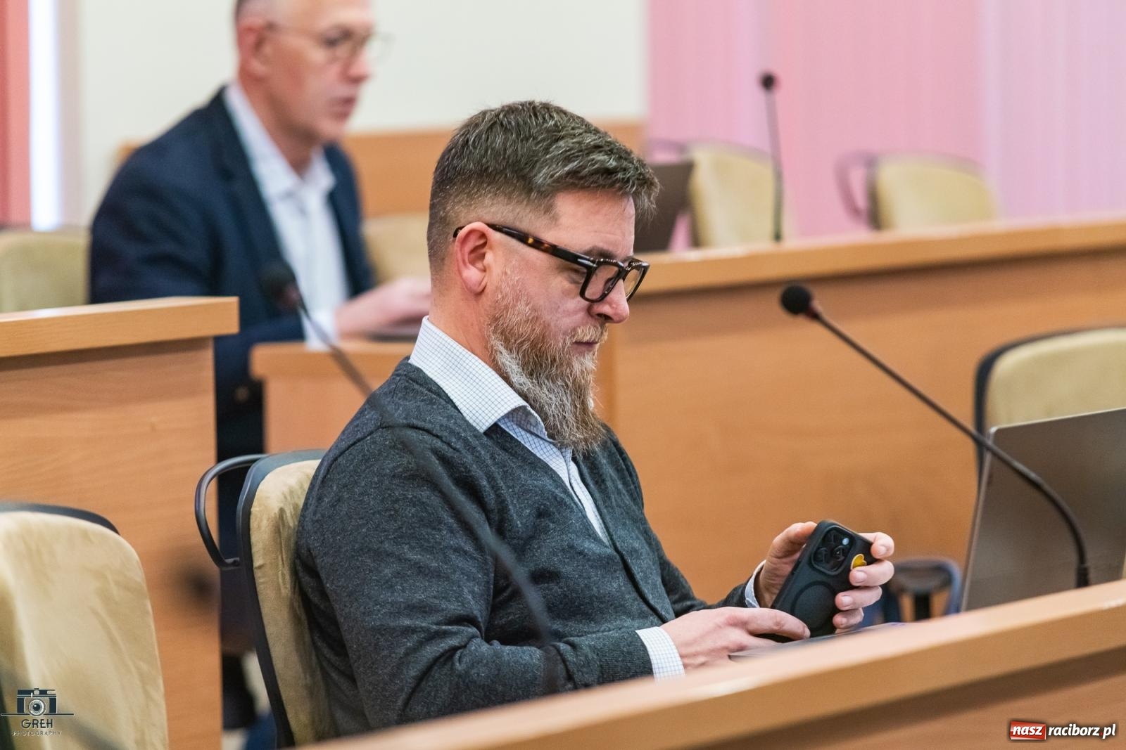 Zdjęcie w galerii na portalu naszraciborz.pl: Ekspresowe tempo obrad radnych. Po 40 minutach mieli już wolne wiadomości z regionu