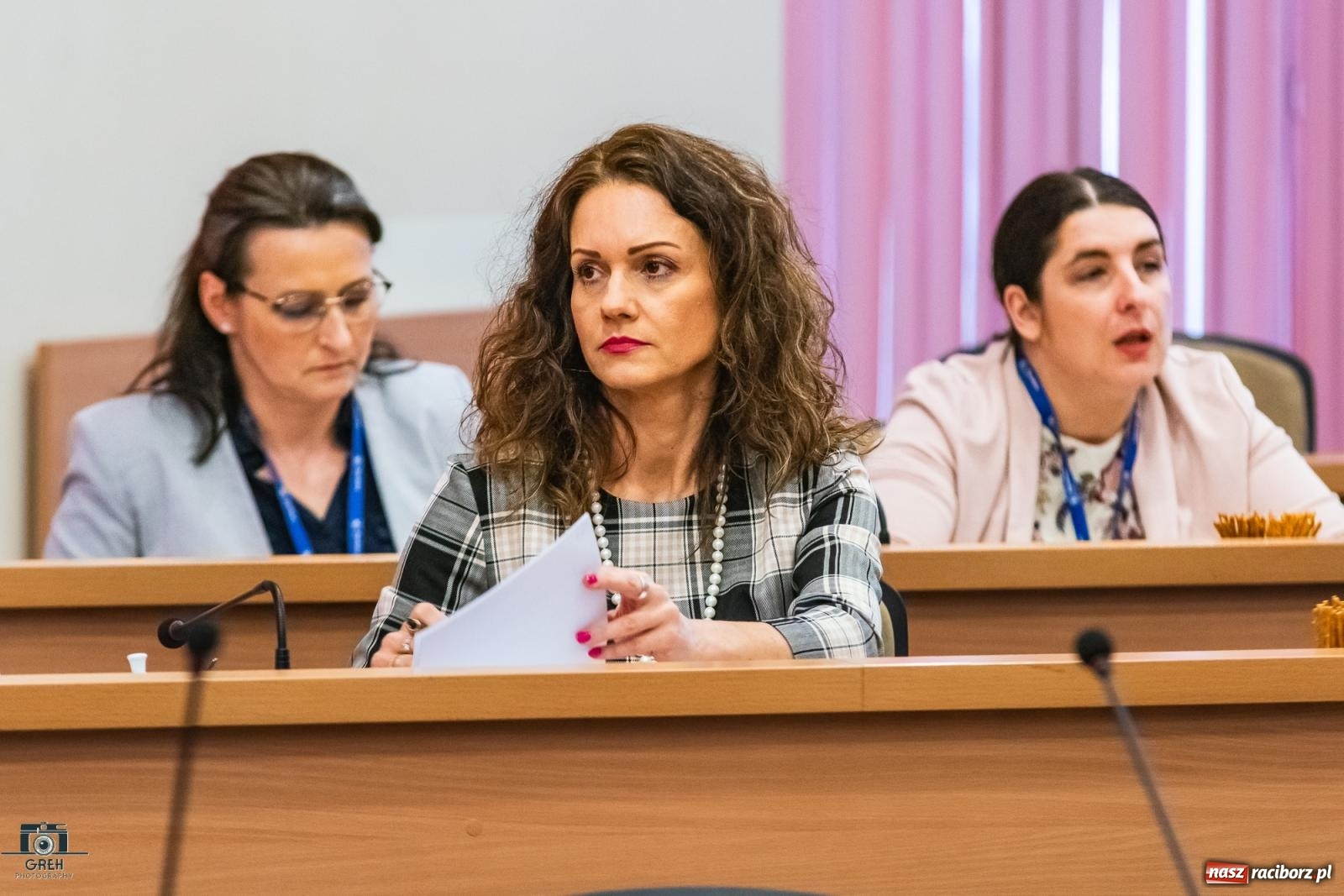 Zdjęcie w galerii na portalu naszraciborz.pl: Ekspresowe tempo obrad radnych. Po 40 minutach mieli już wolne wiadomości z regionu