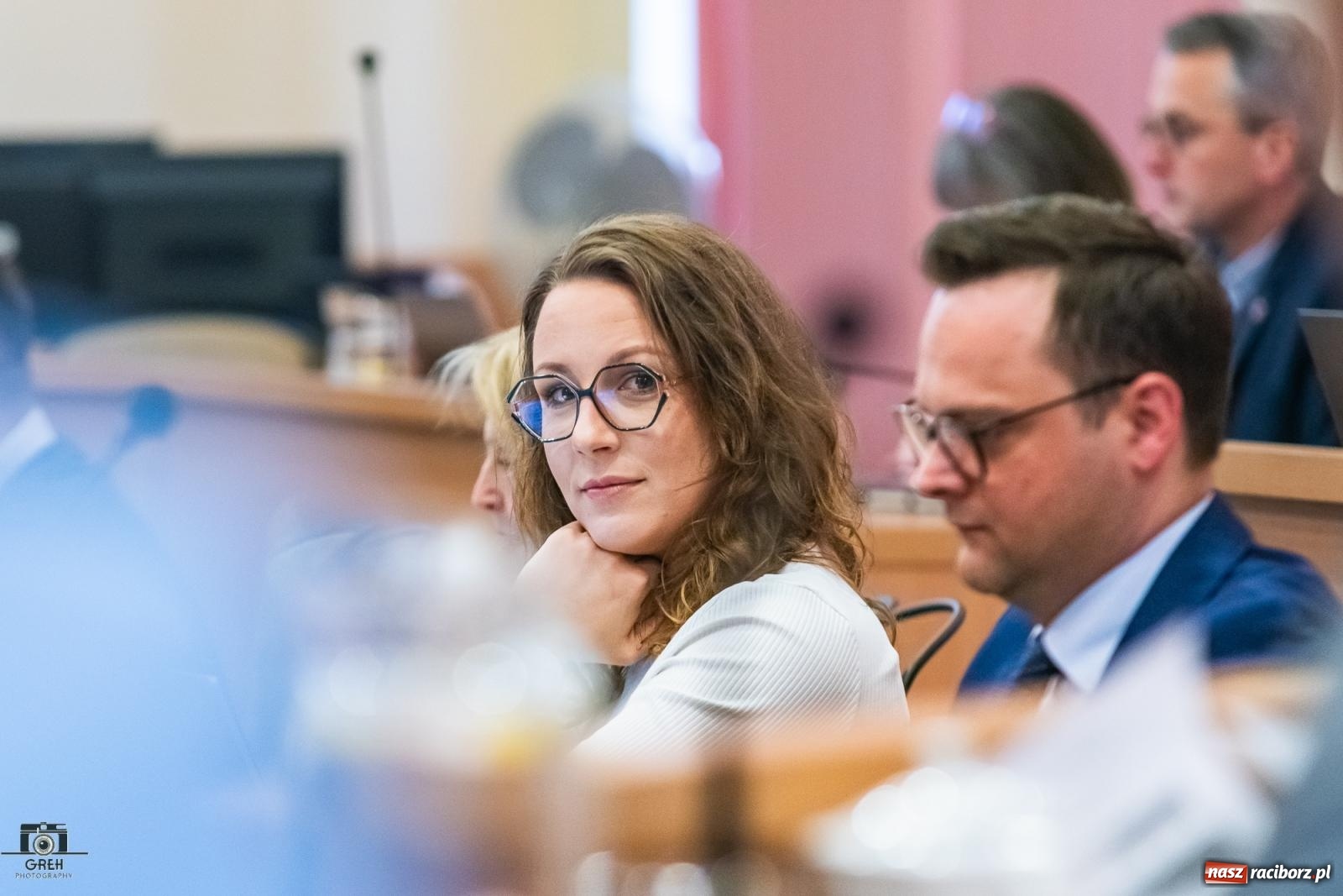 Zdjęcie w galerii na portalu naszraciborz.pl: Ekspresowe tempo obrad radnych. Po 40 minutach mieli już wolne wiadomości z regionu