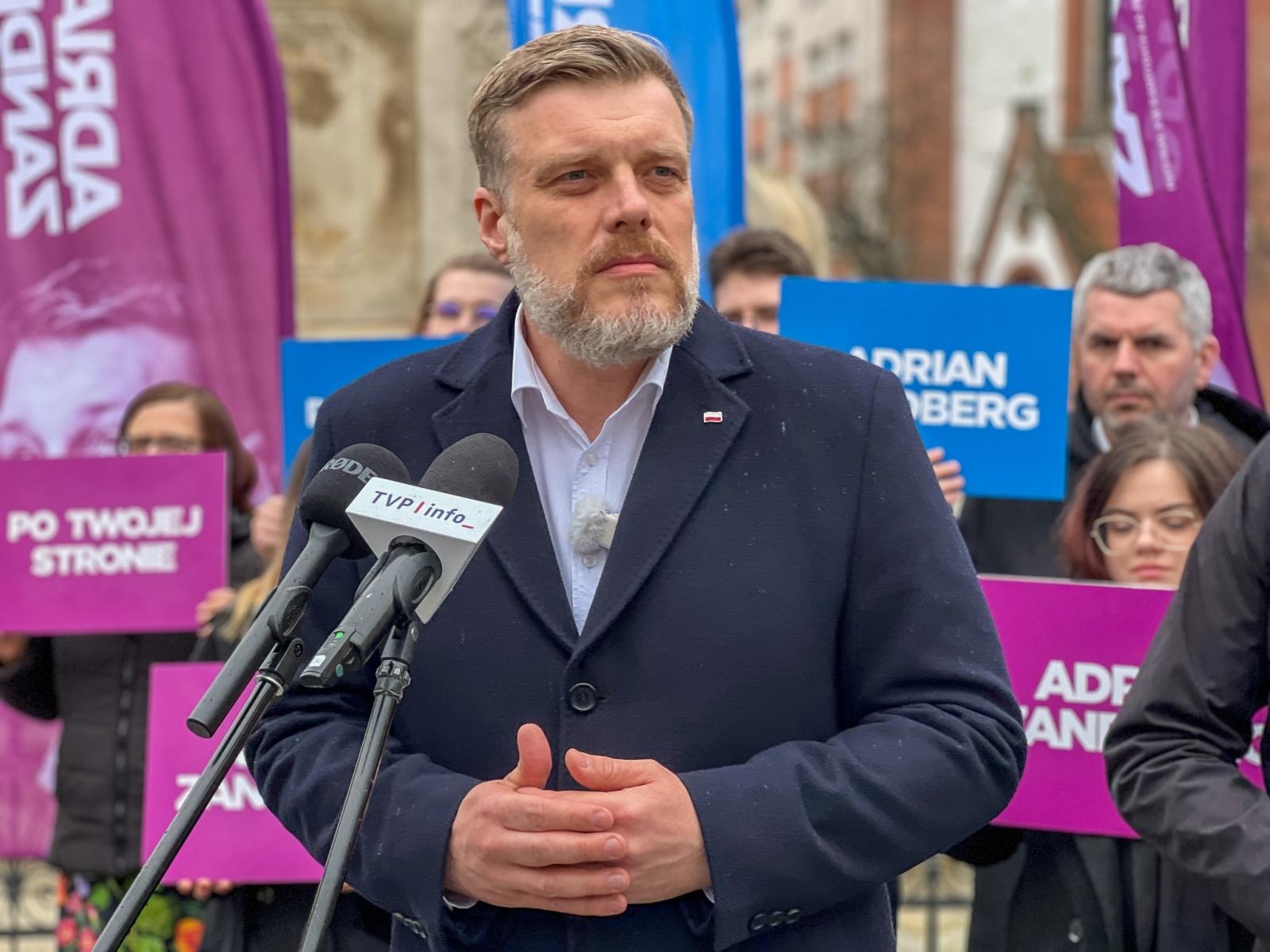 Zdjęcie w galerii na portalu naszraciborz.pl: Adrian Zandberg w Raciborzu. Mówił o Rafako i języku śląskim [FOTO i WIDEO] wiadomości z regionu